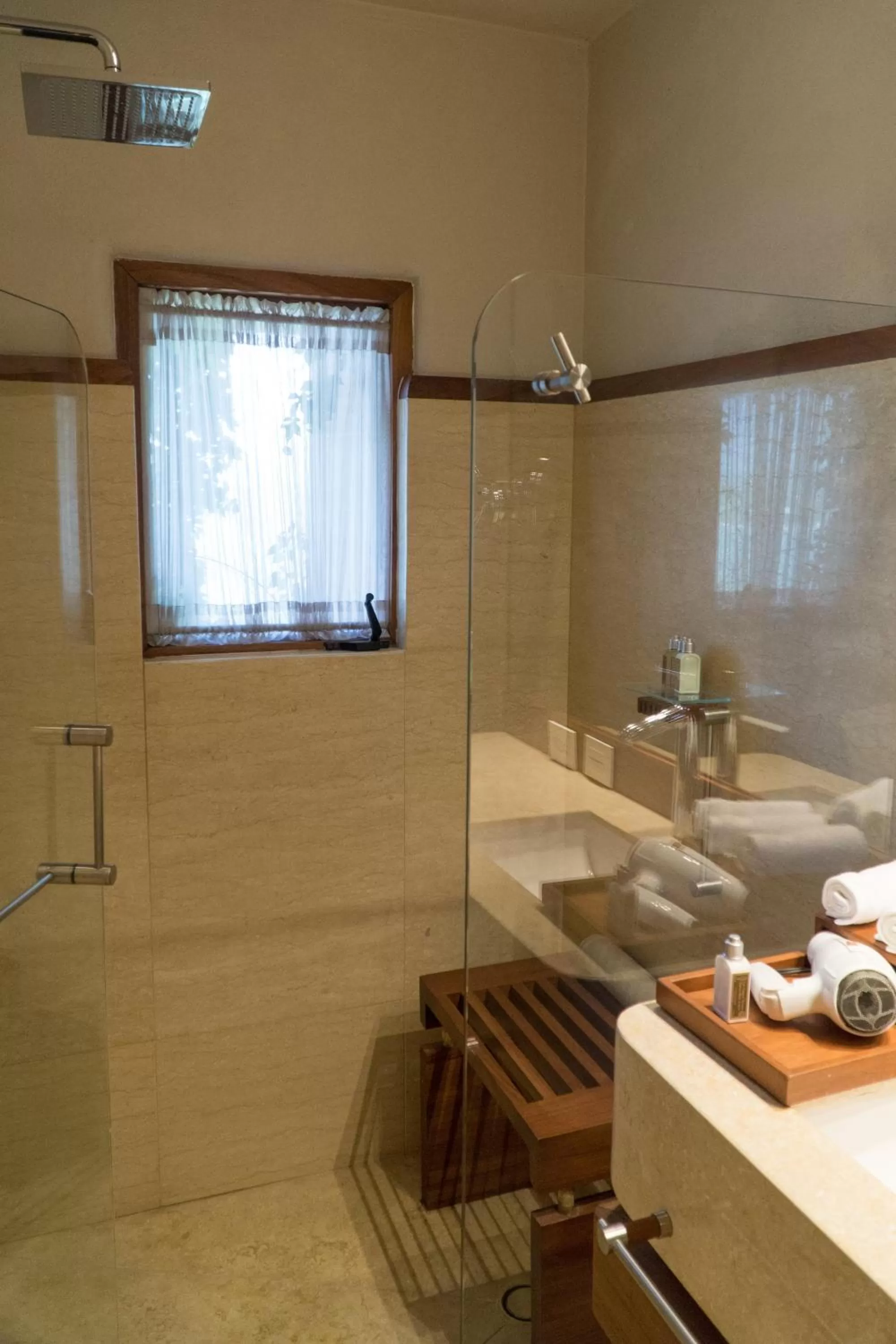 Photo of the whole room in Gamma Monterrey Rincon de Santiago