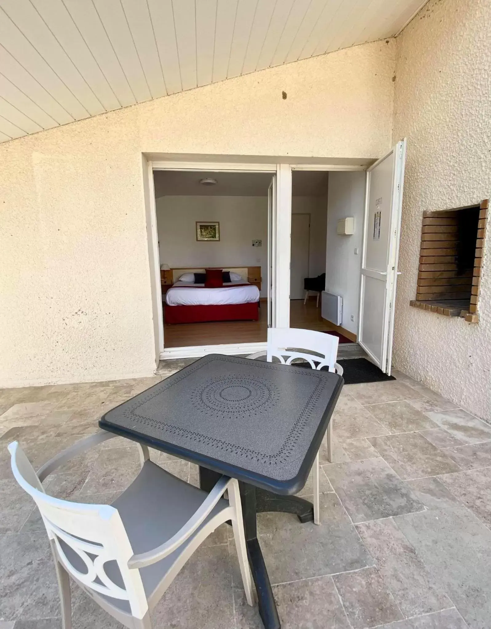 Double or Twin Room in Hotel Restaurant La Dame du Lac Double or Twin Room in Hotel Restaurant La Dame du Lac