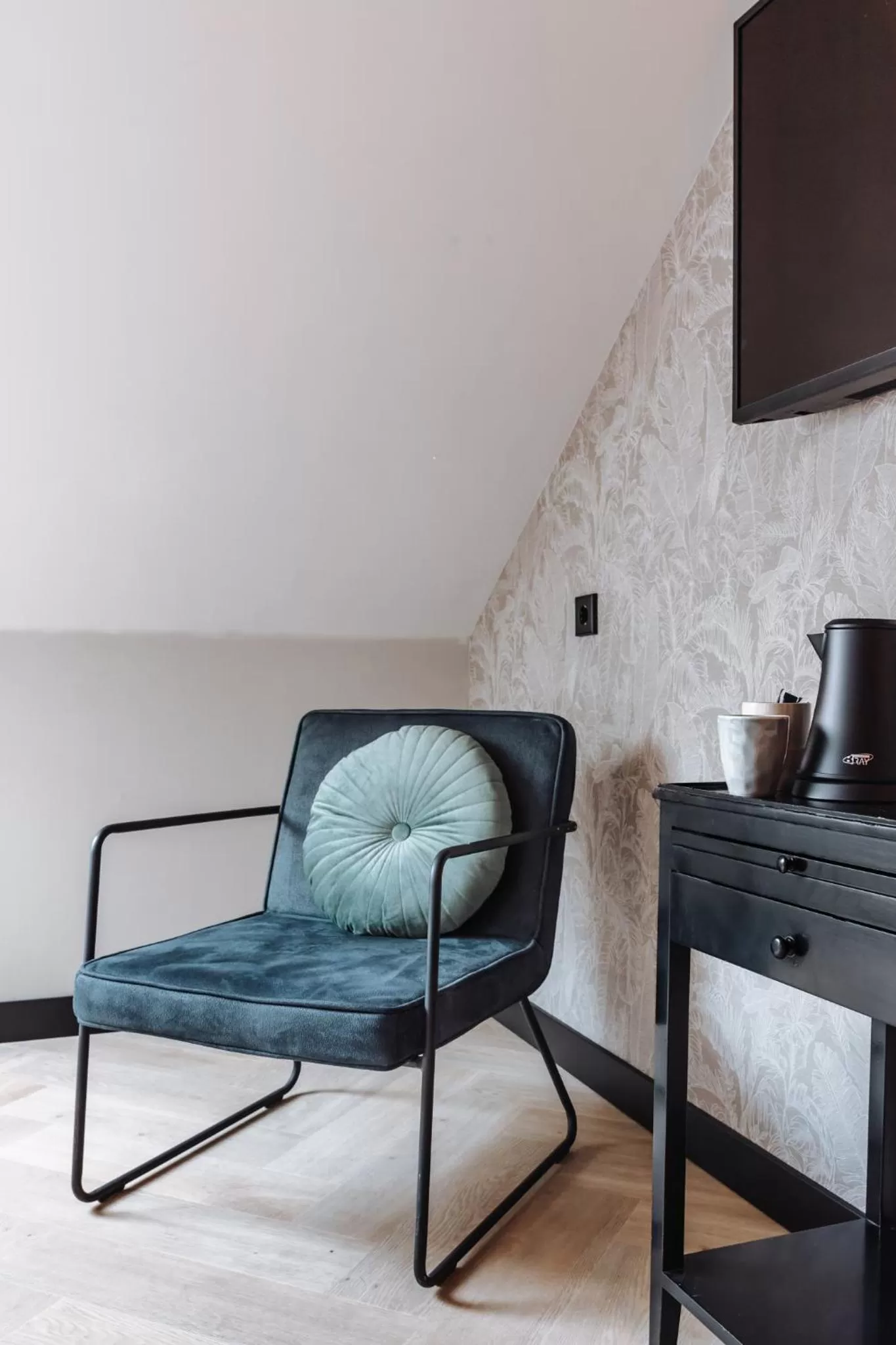 Seating area in Havendijk Hotel