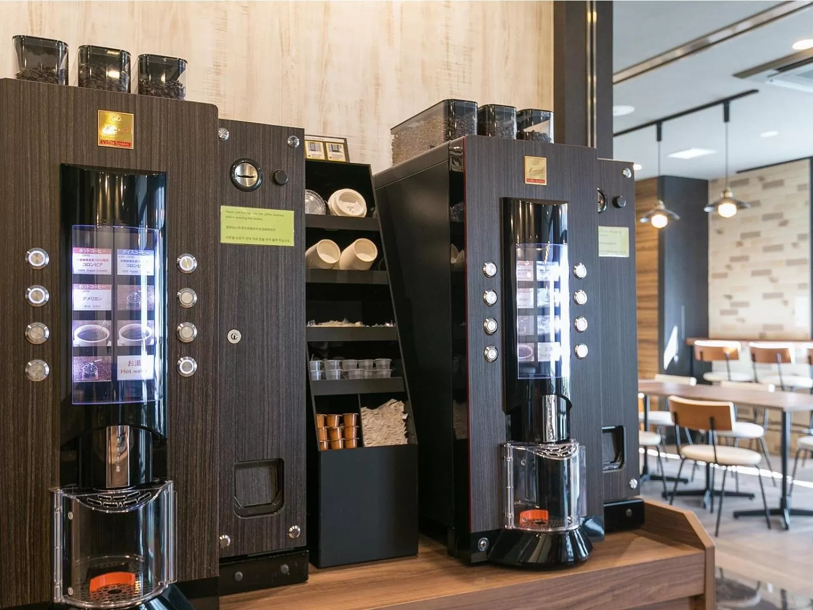 Coffee/tea facilities in Hotel Oriental Express Osaka Shinsaibashi