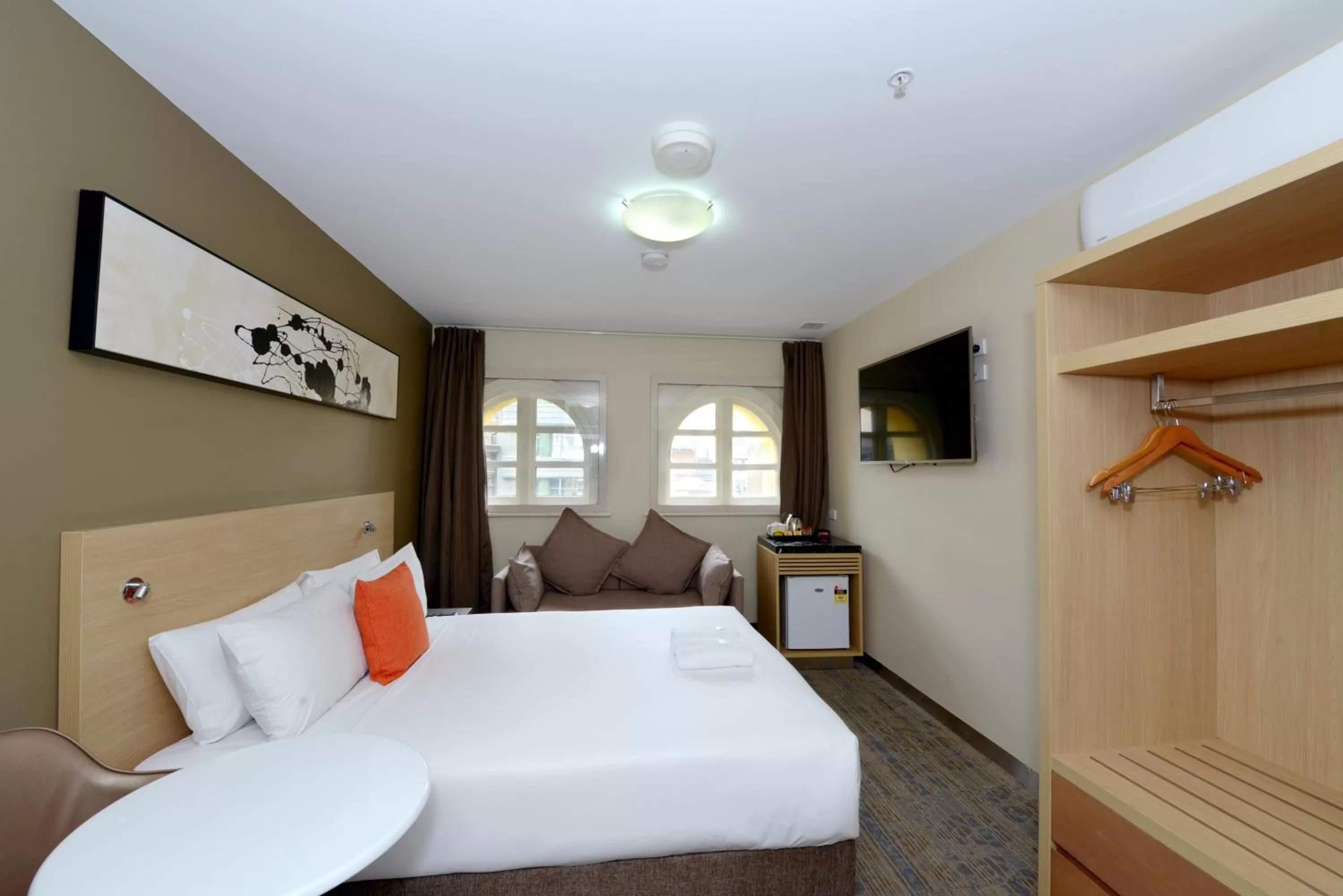 Photo of the whole room, Bed in ibis Budget - Melbourne CBD