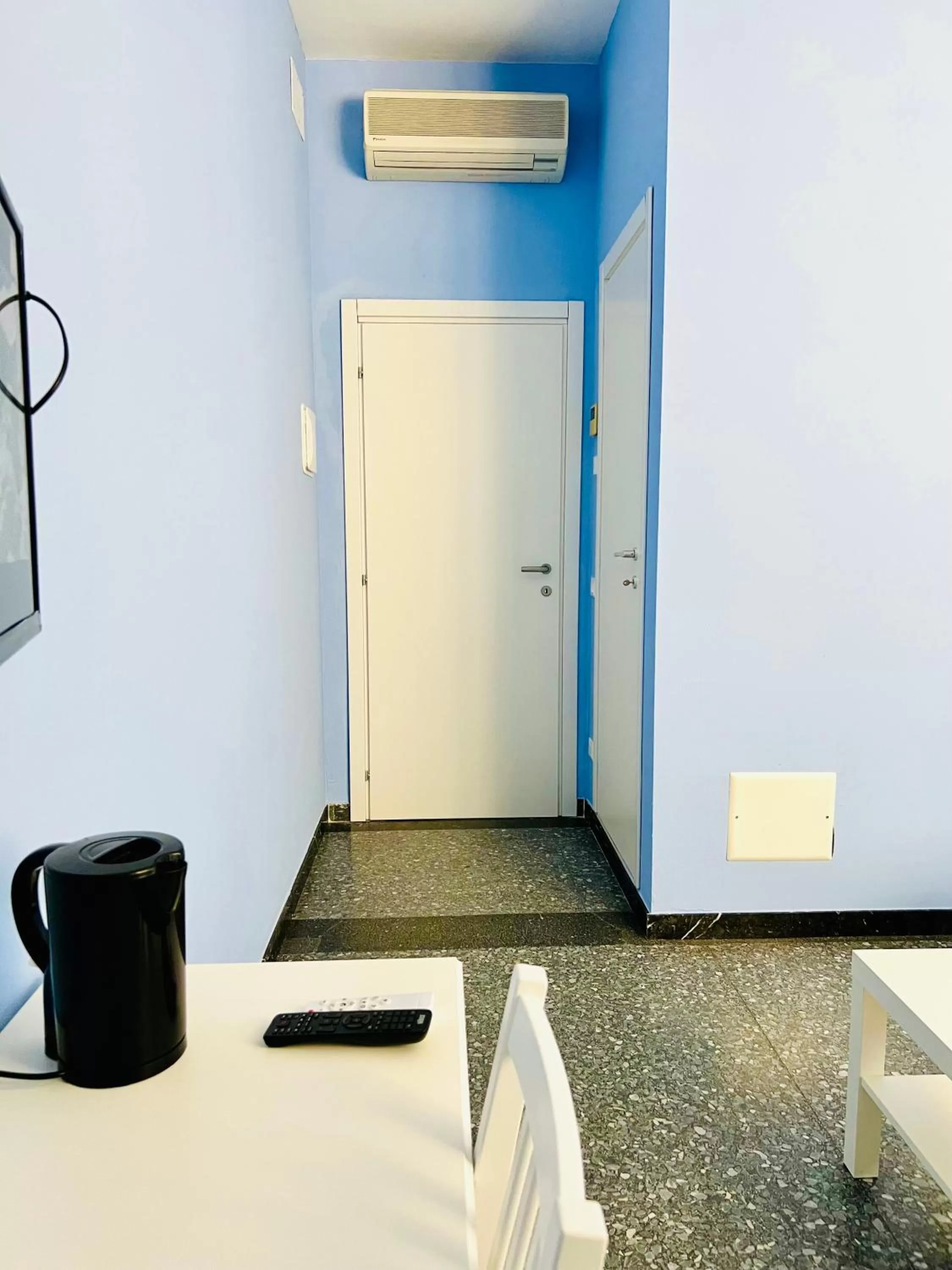 TV/Entertainment Center in B&B Corso Italia