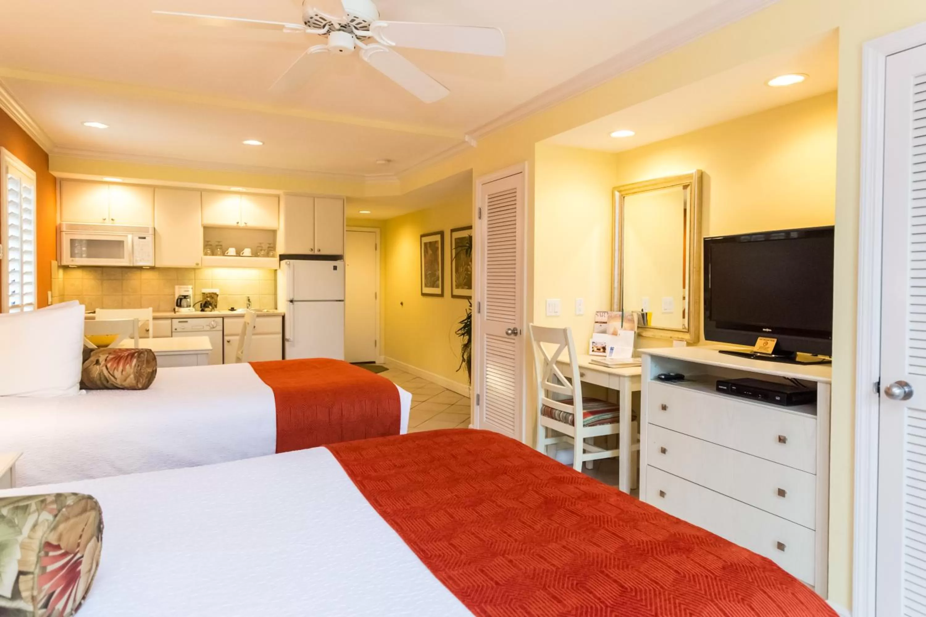 Bedroom, Bed in Inn at the Beach-Venice FLORIDA