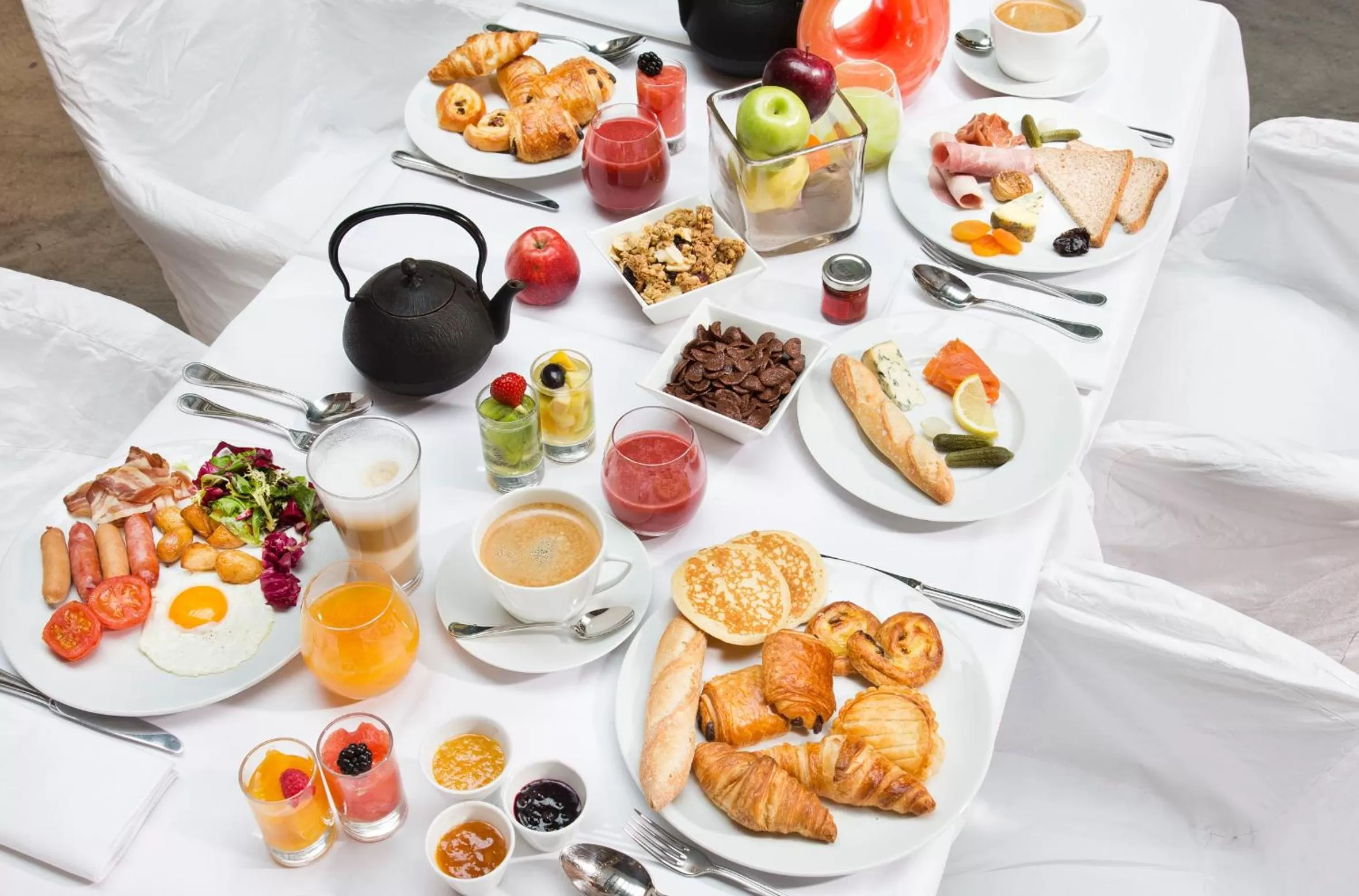Breakfast in La Maison Champs Elysées