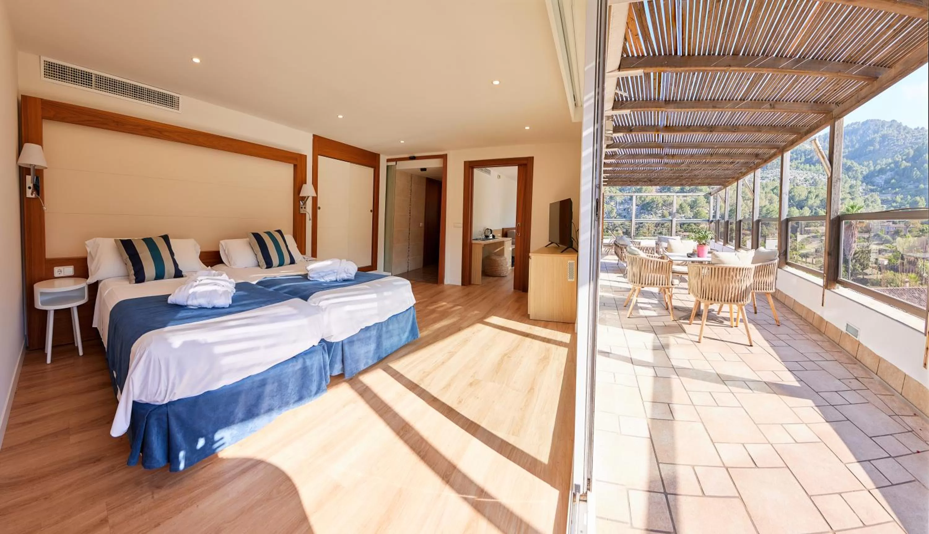 Balcony/Terrace, Bed in Los Geranios