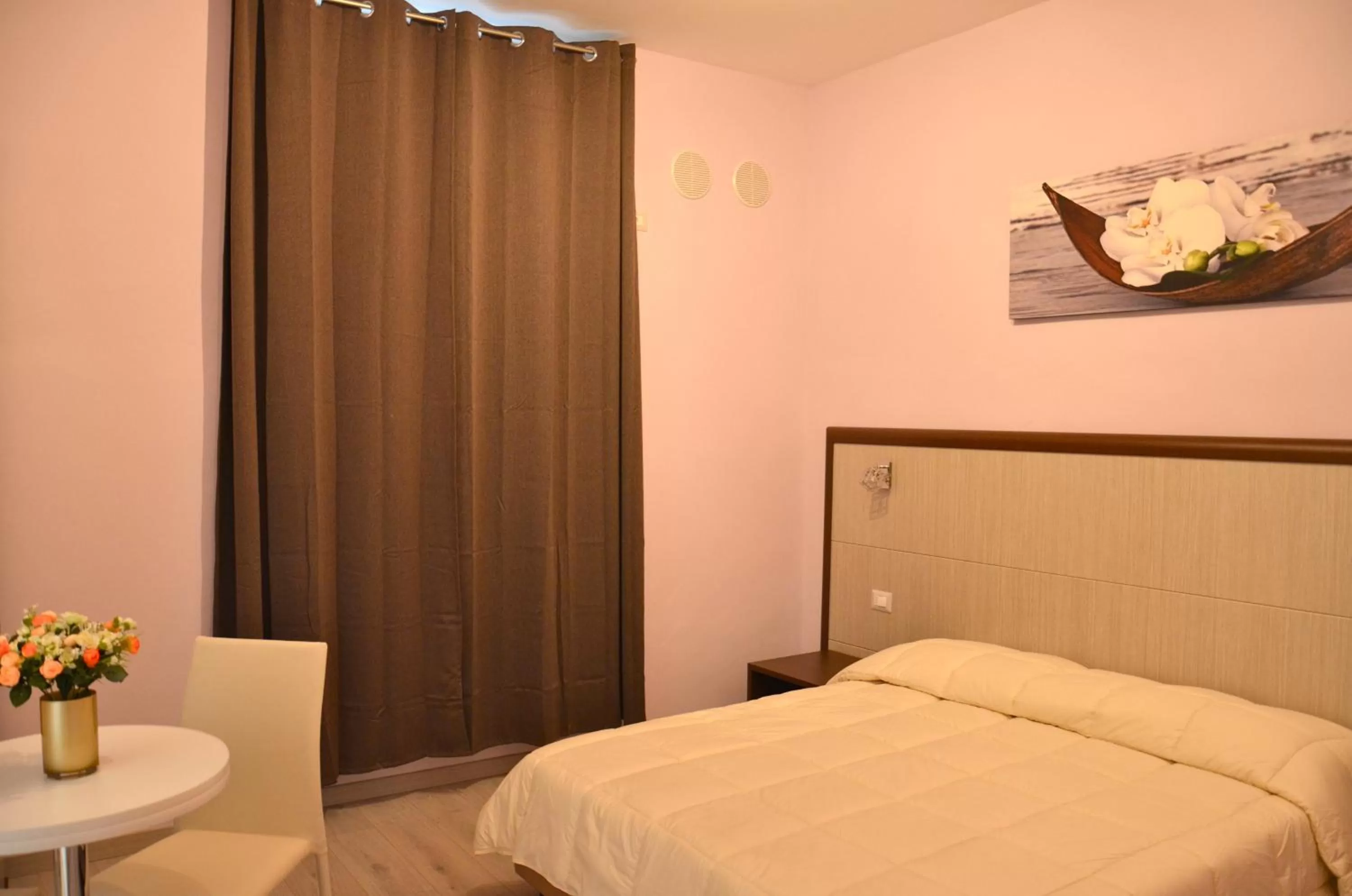 Photo of the whole room, Bed in Florence Stadium B&B