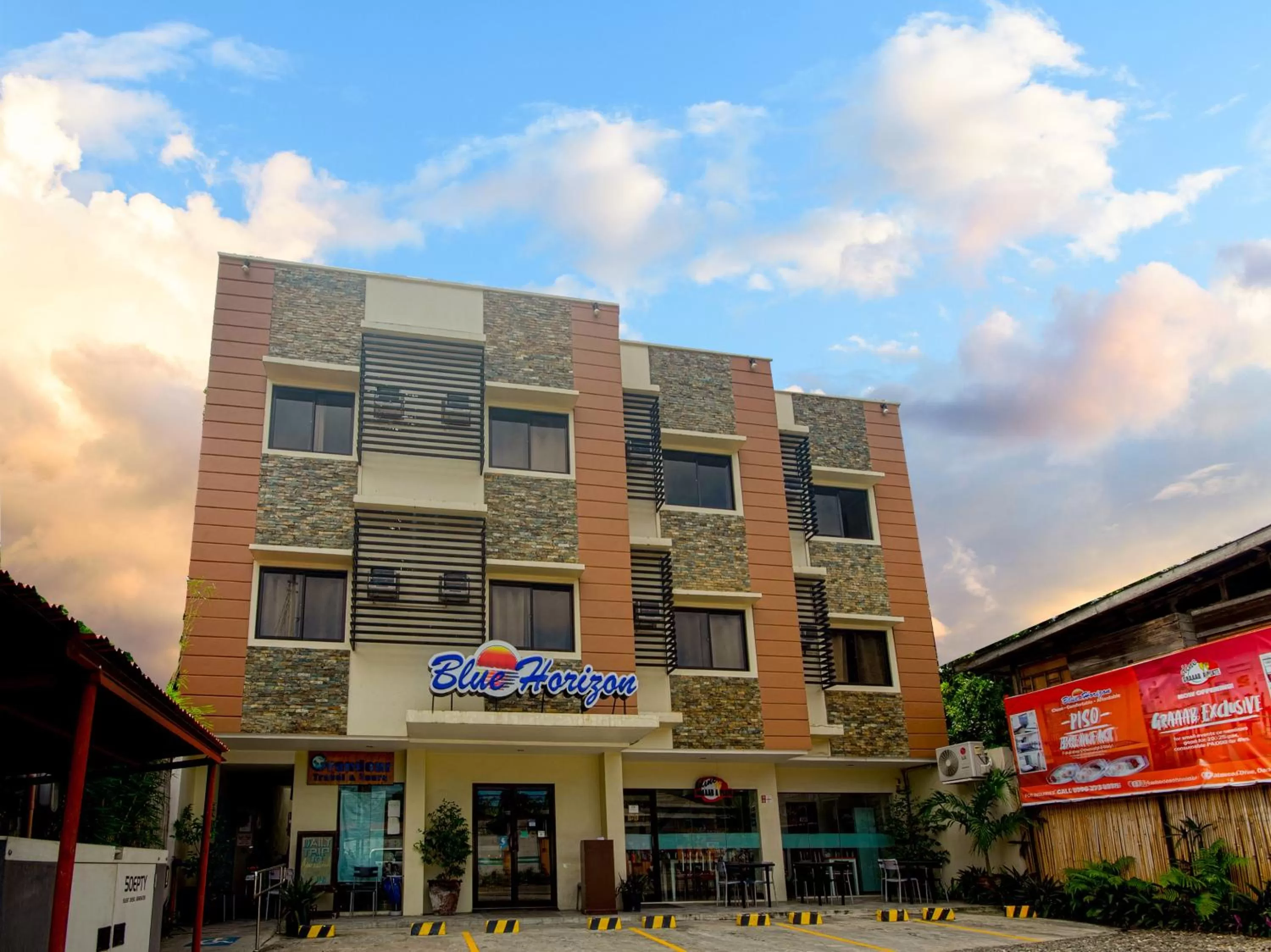 OYO 567 Blue Horizon Hostel