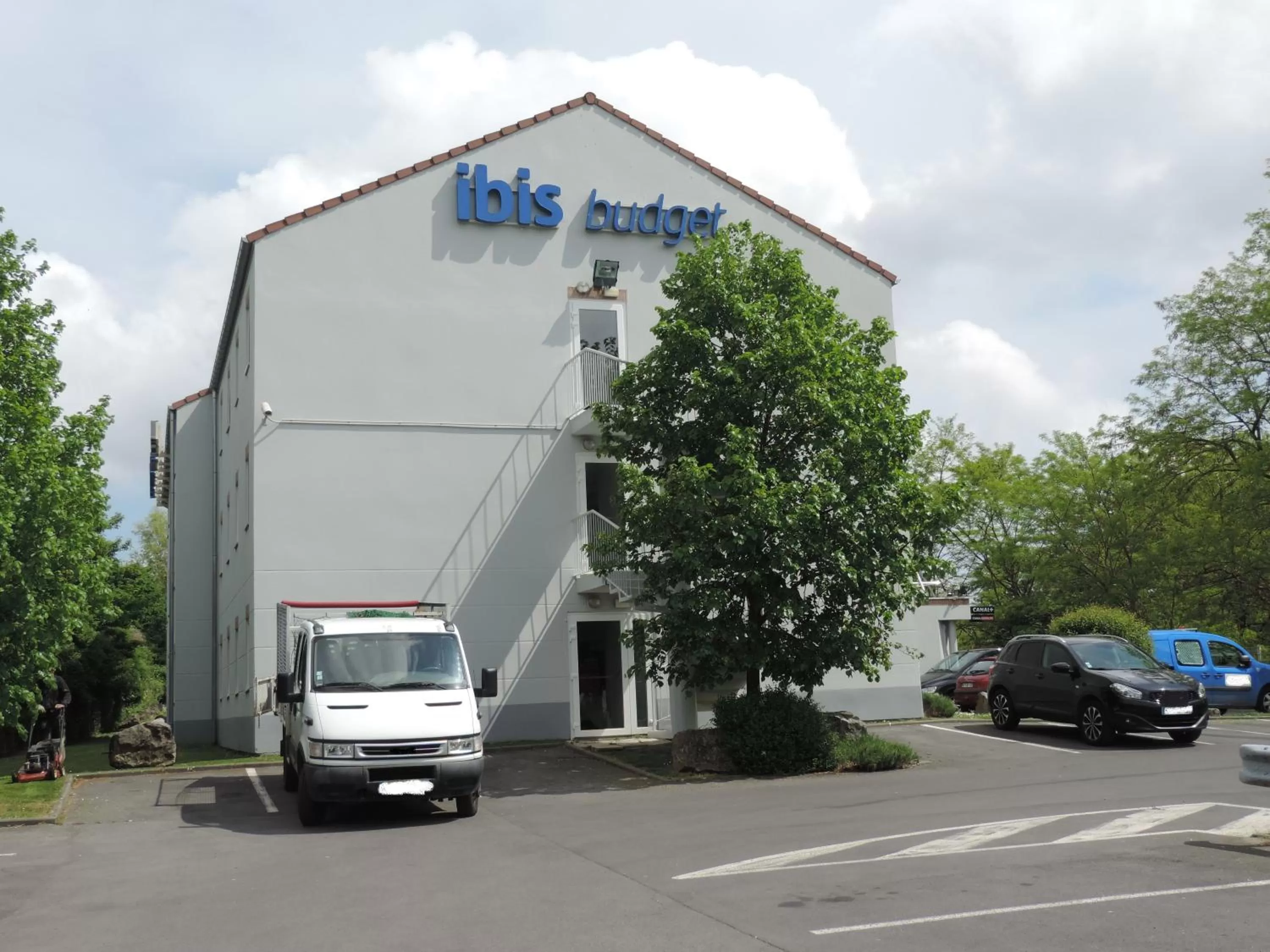 Facade/entrance in ibis budget Lille Wasquehal