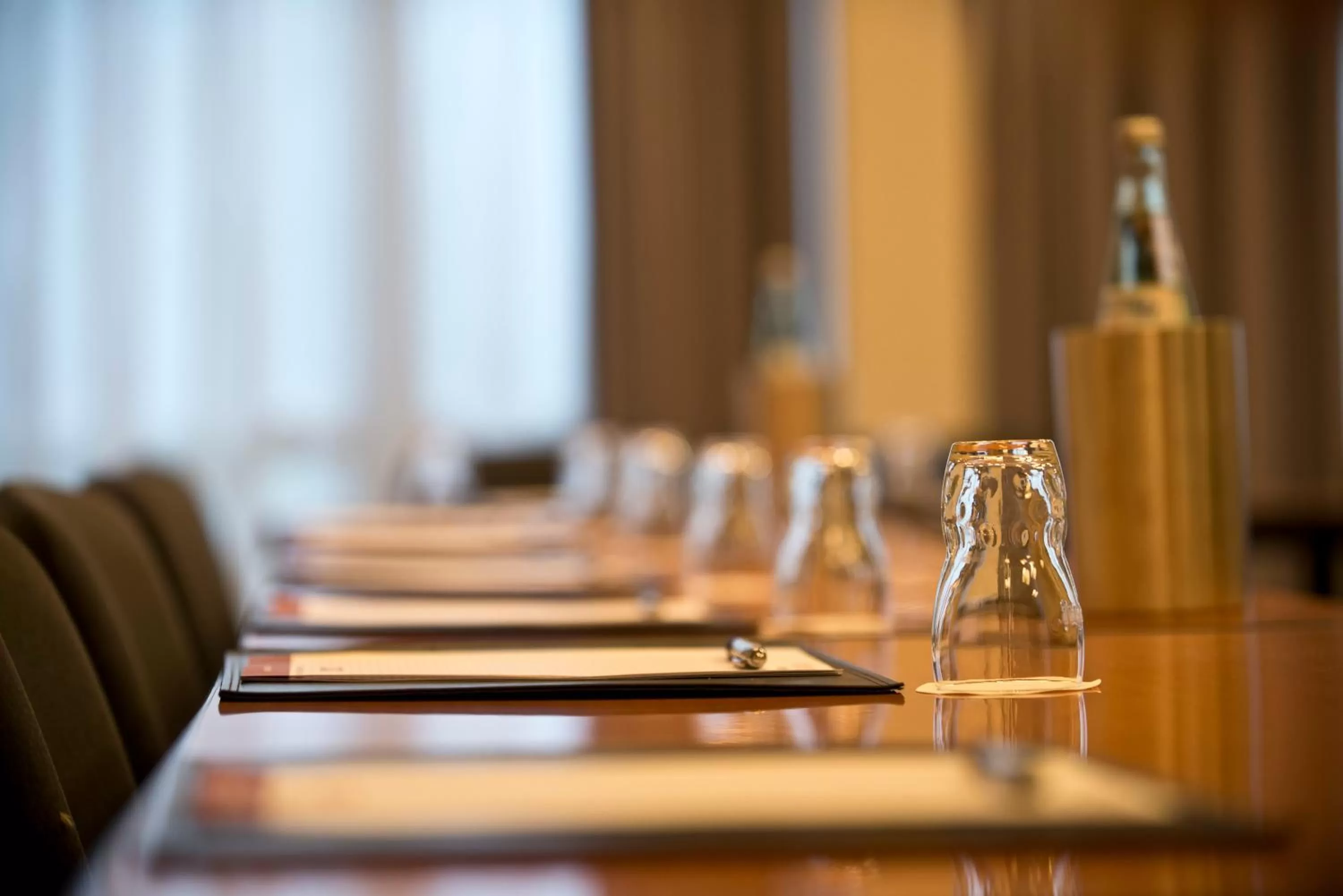 Banquet/Function facilities, Restaurant/Places to Eat in Mercure Düsseldorf Airport