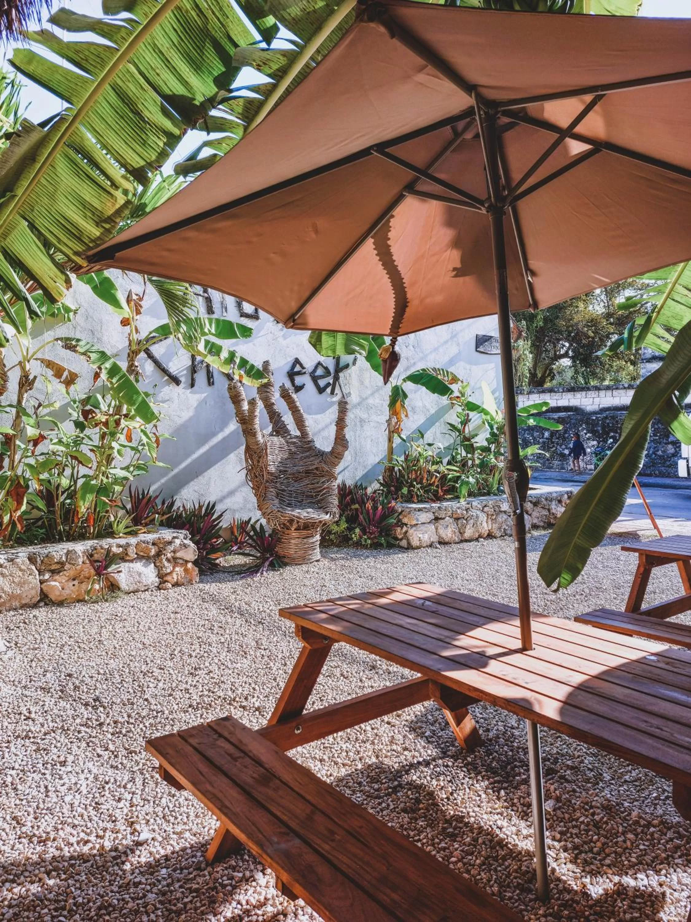 Garden in Aldea Che-eek