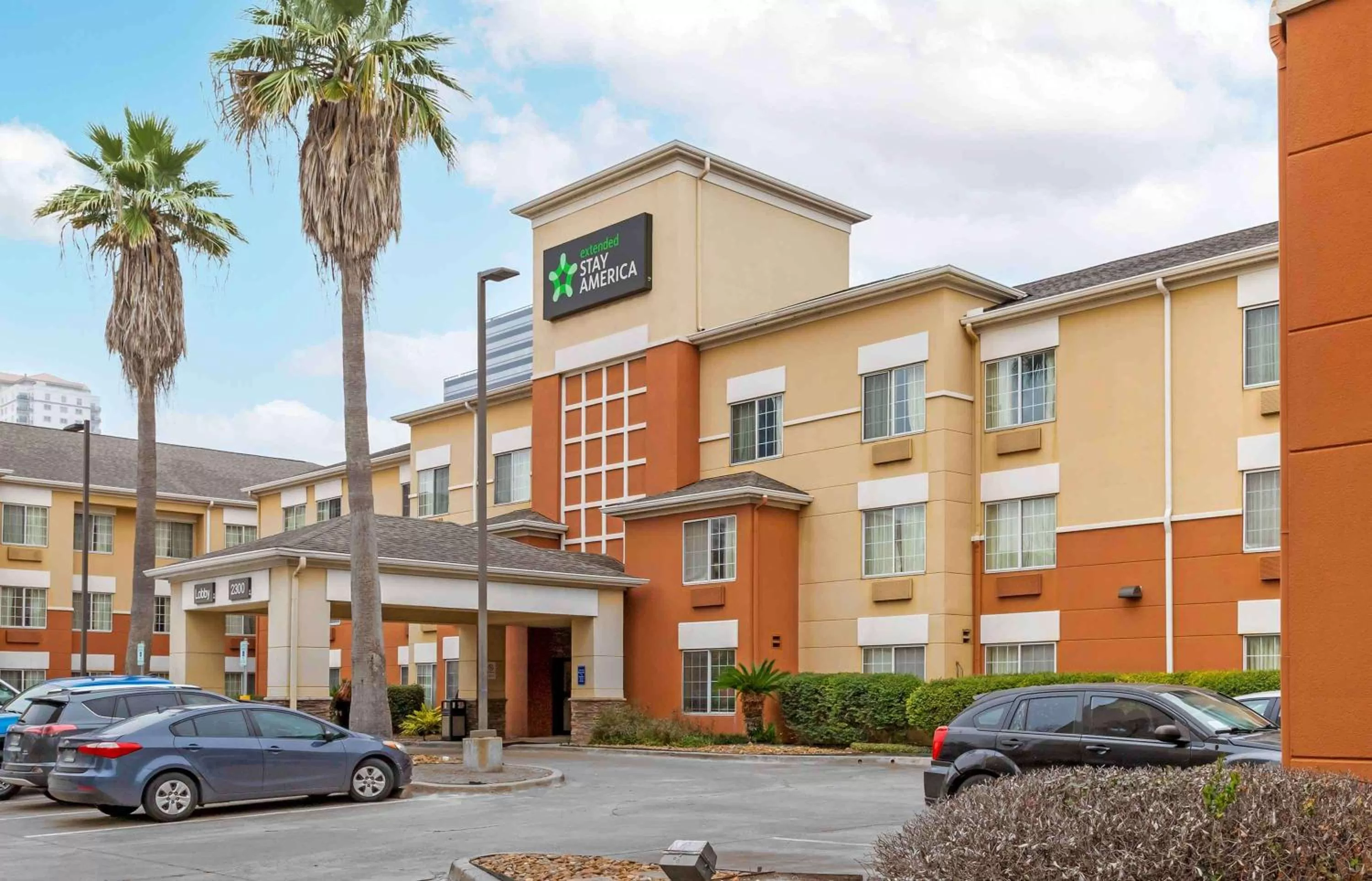 Property building in Extended Stay America Suites - Houston - Galleria - Uptown