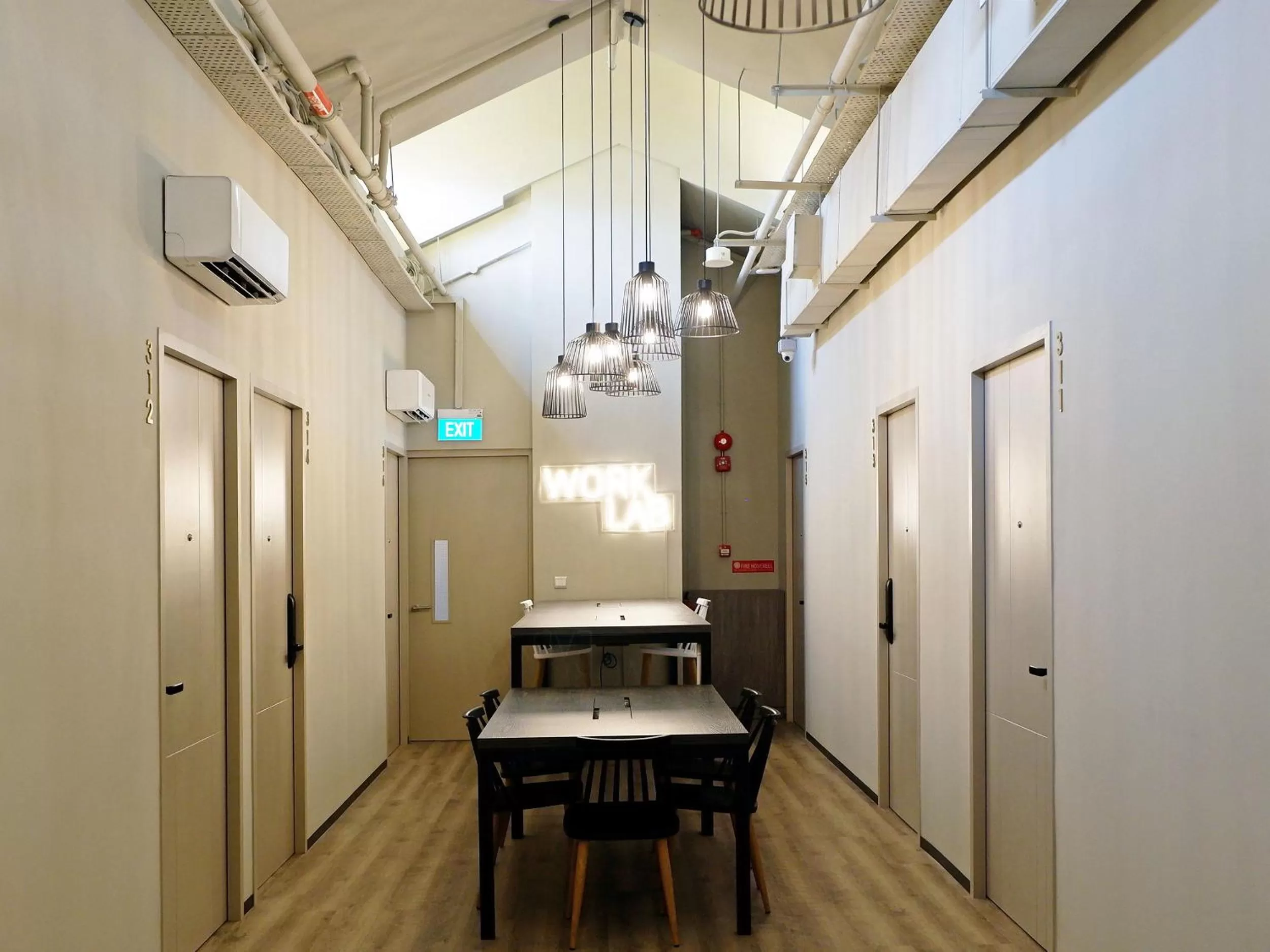 hair dresser in ST Signature Jalan Besar