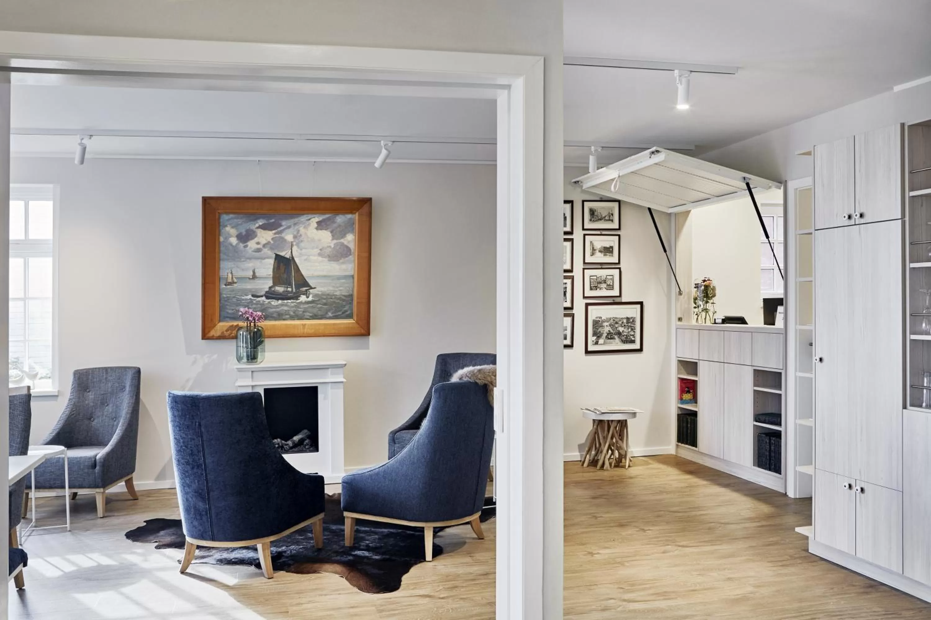 Lobby or reception in Duus Hotel garni