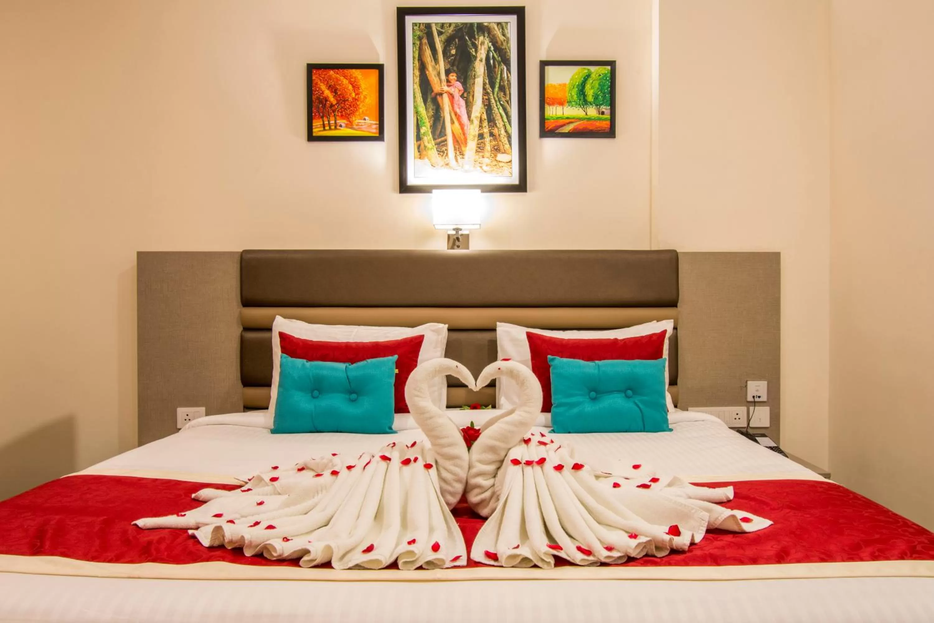 Bed in Mantris Hotel