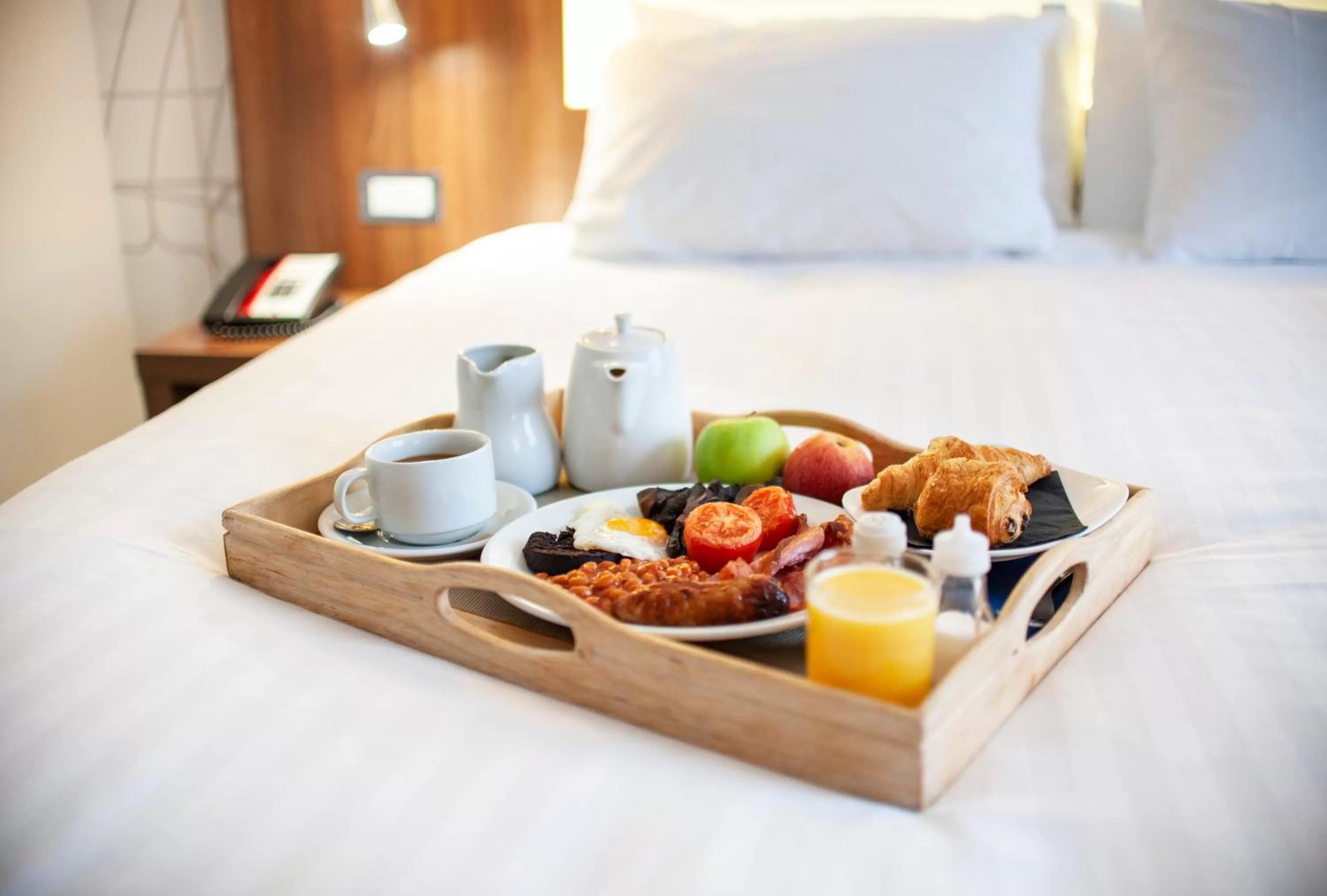 Breakfast, Bed in Mercure Telford Centre Hotel
