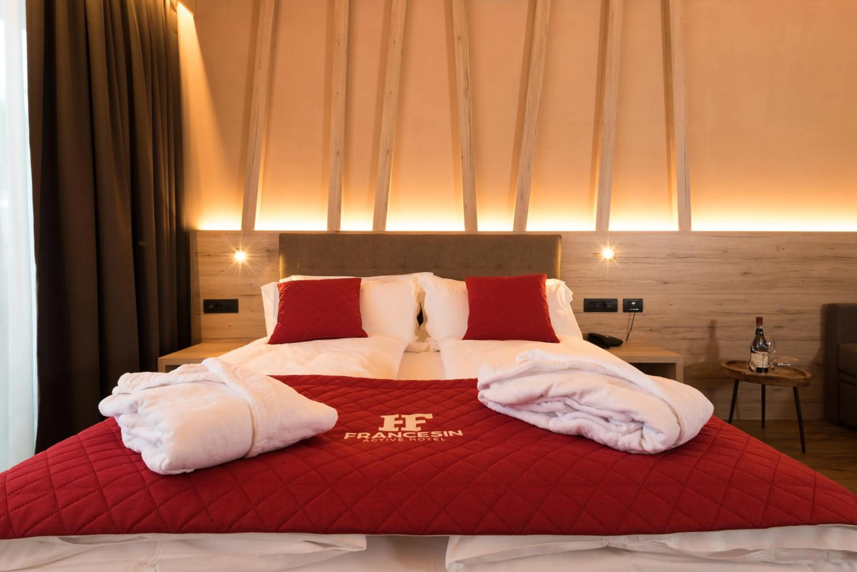 Photo of the whole room, Bed in Francesin Active Hotel