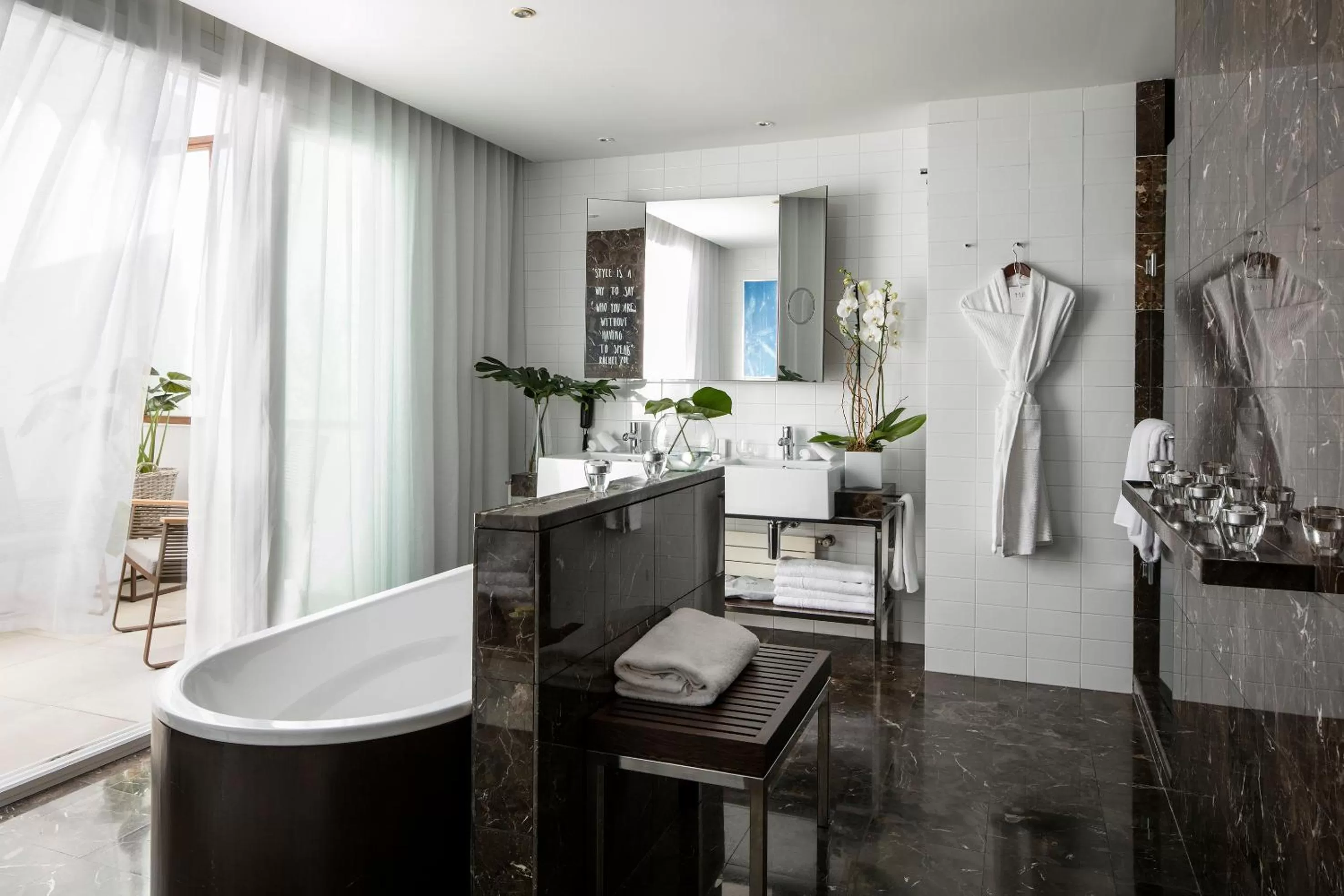 Decorative detail in ME Madrid Reina Victoria by Meliá