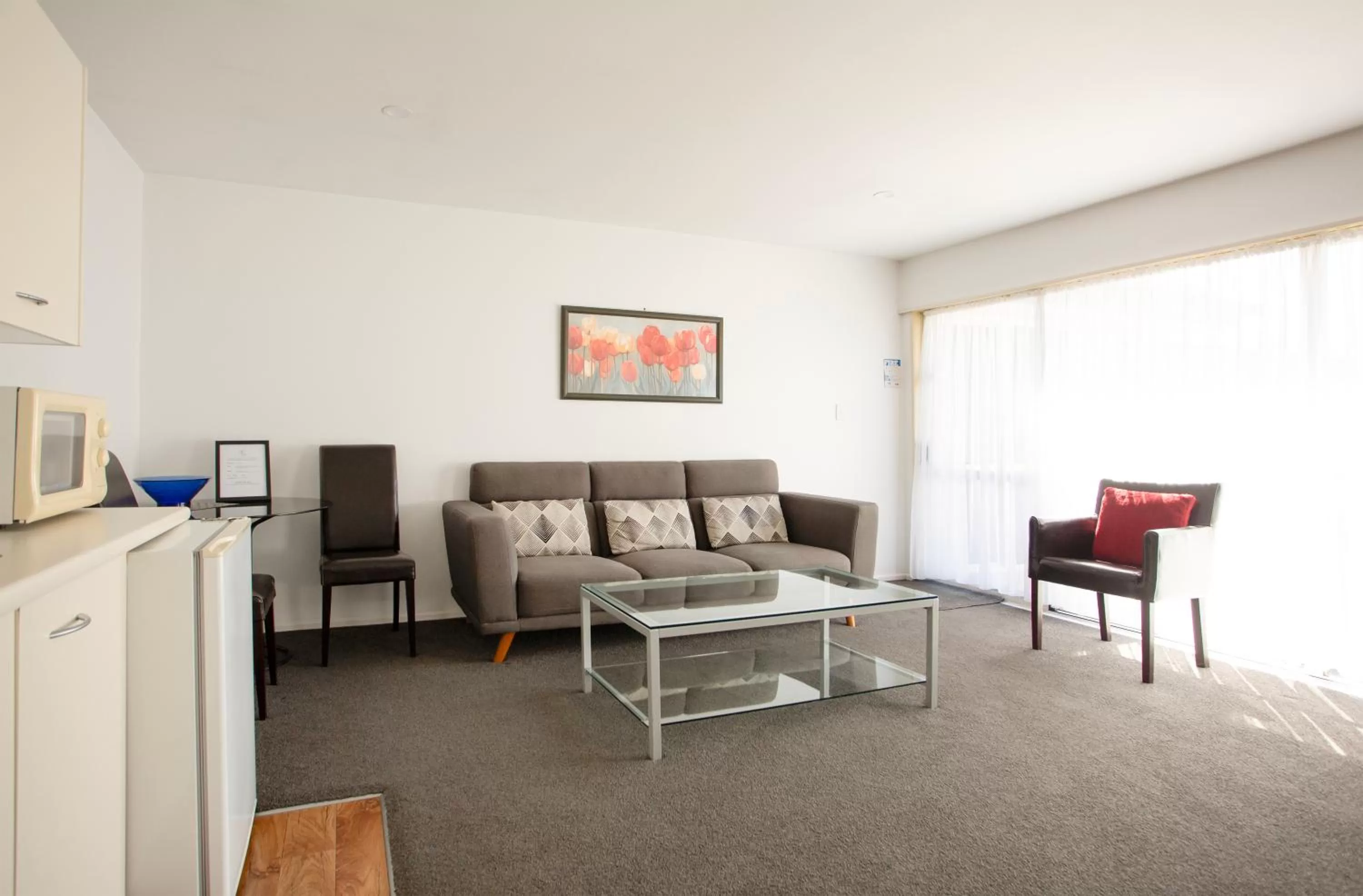 Living room in Casino Court Motor Lodge