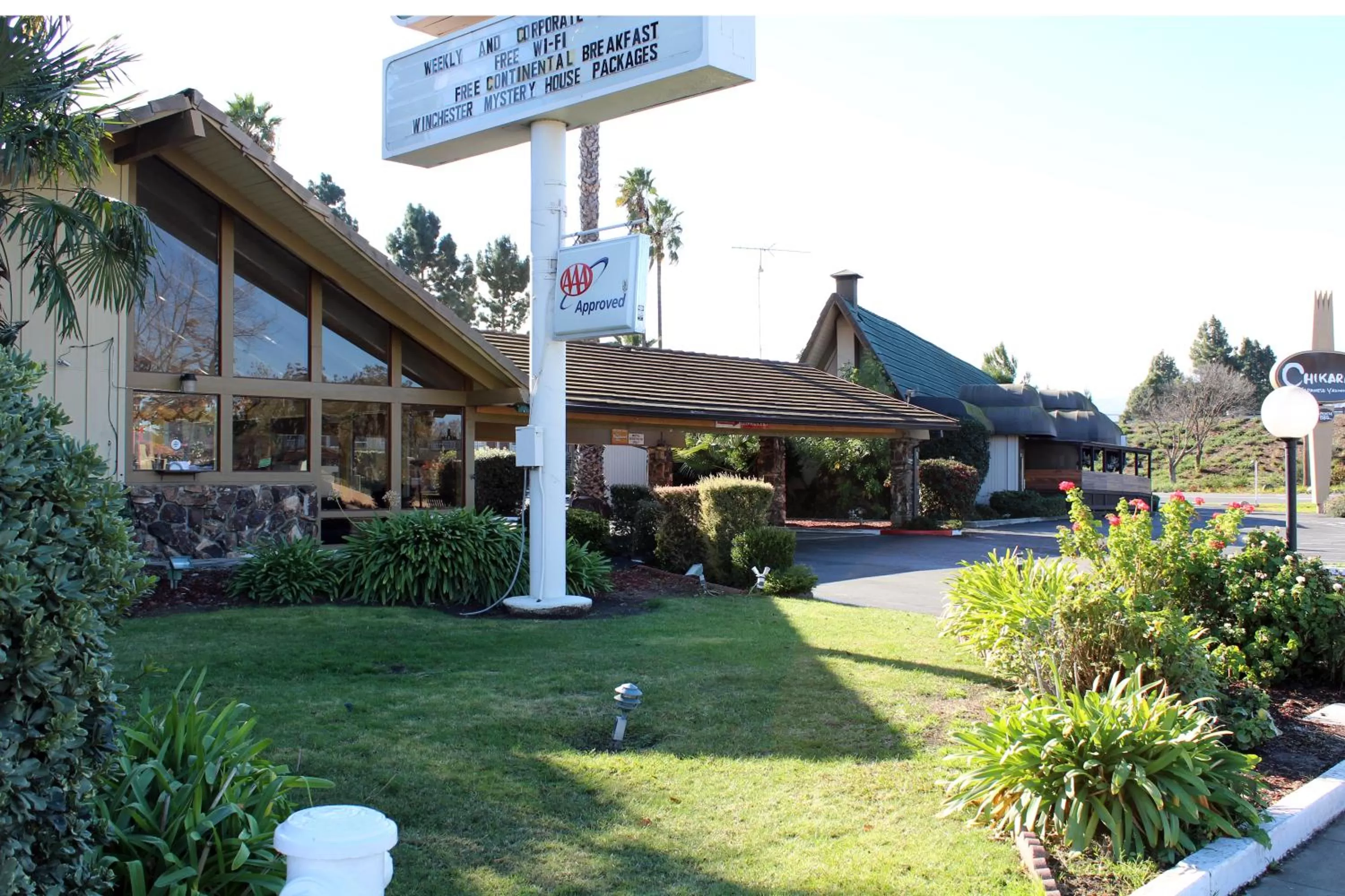 Property building in Hotel E Real