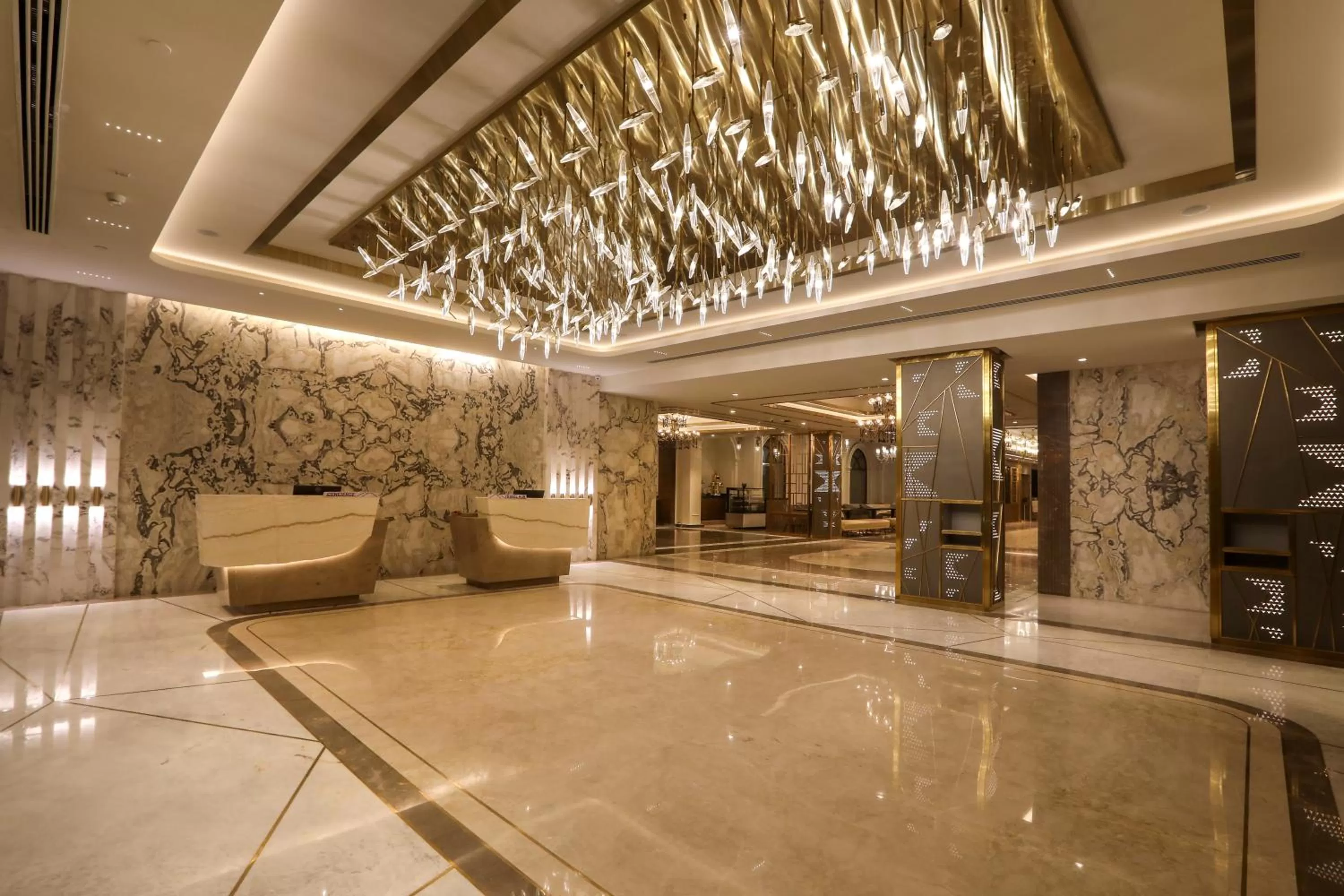 Lobby or reception in Radisson Blu Hotel & Suites GRT Chennai