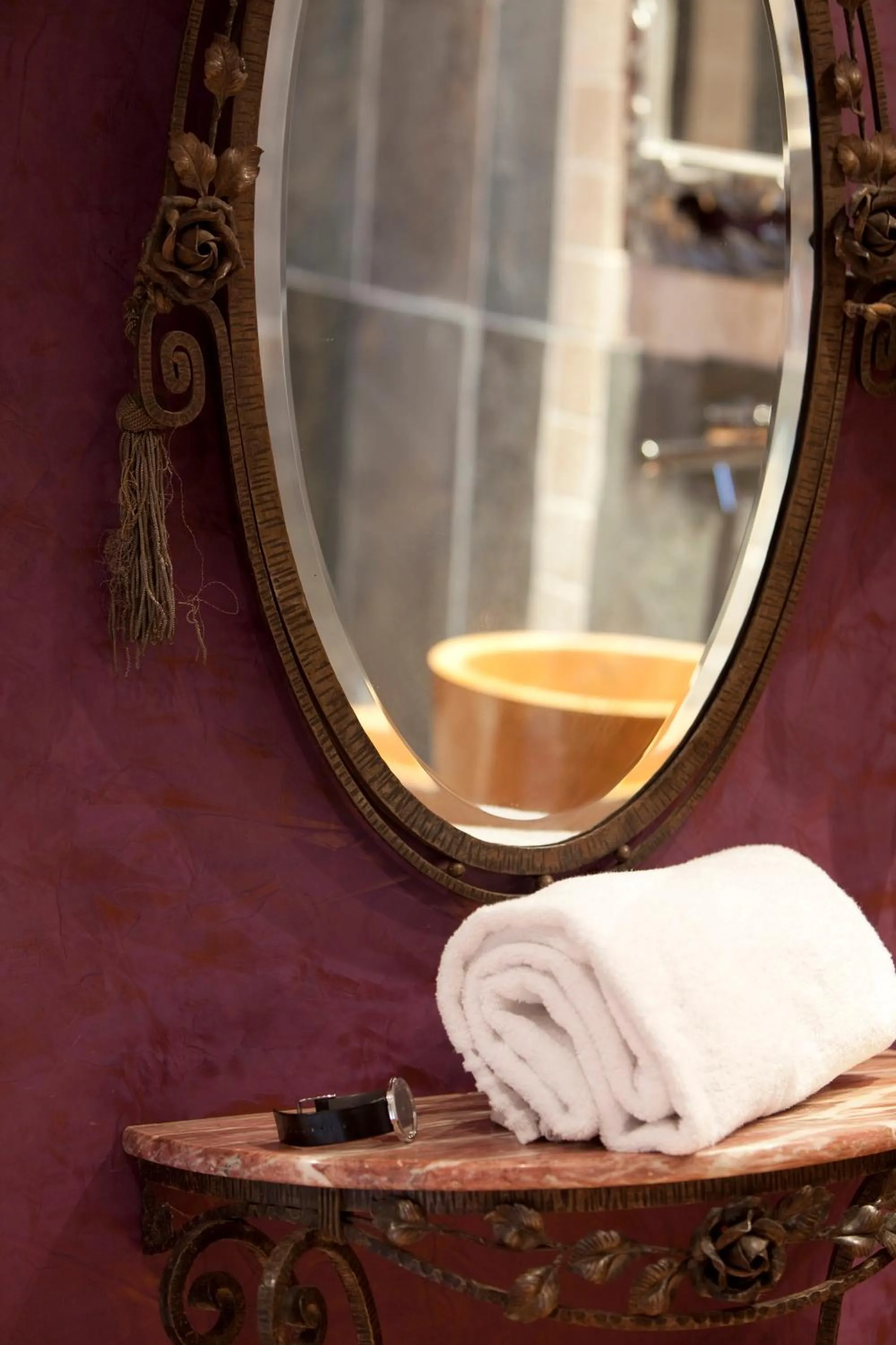 Bathroom in Hôtel-Spa Le Saint Cirq
