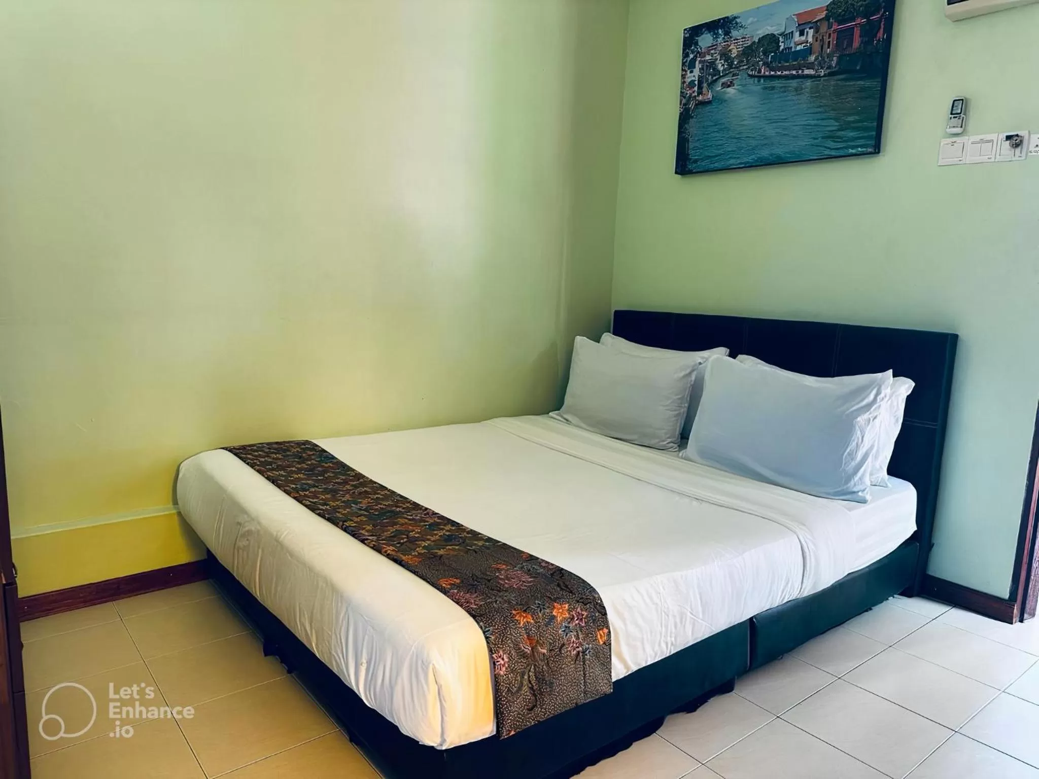 Bed in MORTEN VILLA MELAKA