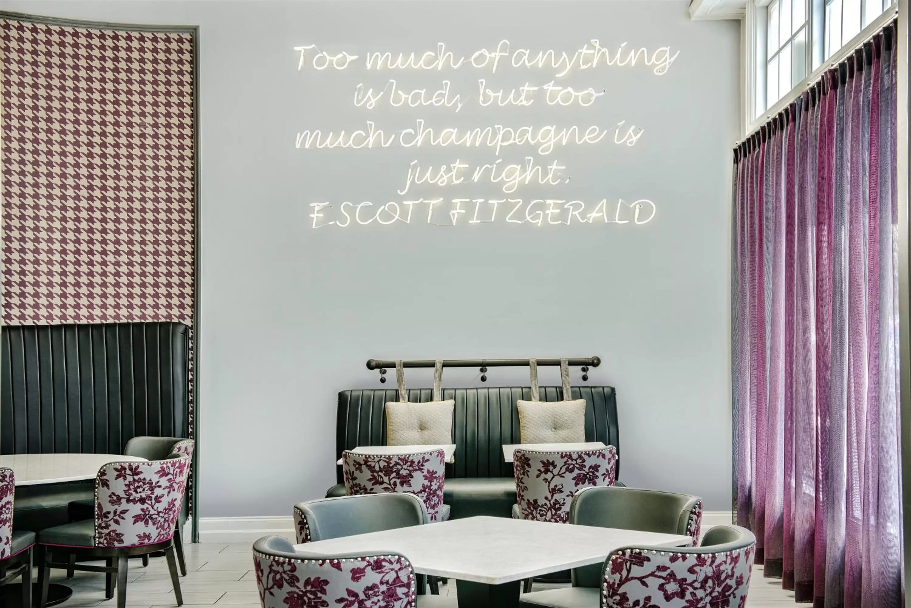 Restaurant/places to eat in Hotel Indigo Dallas Downtown by IHG