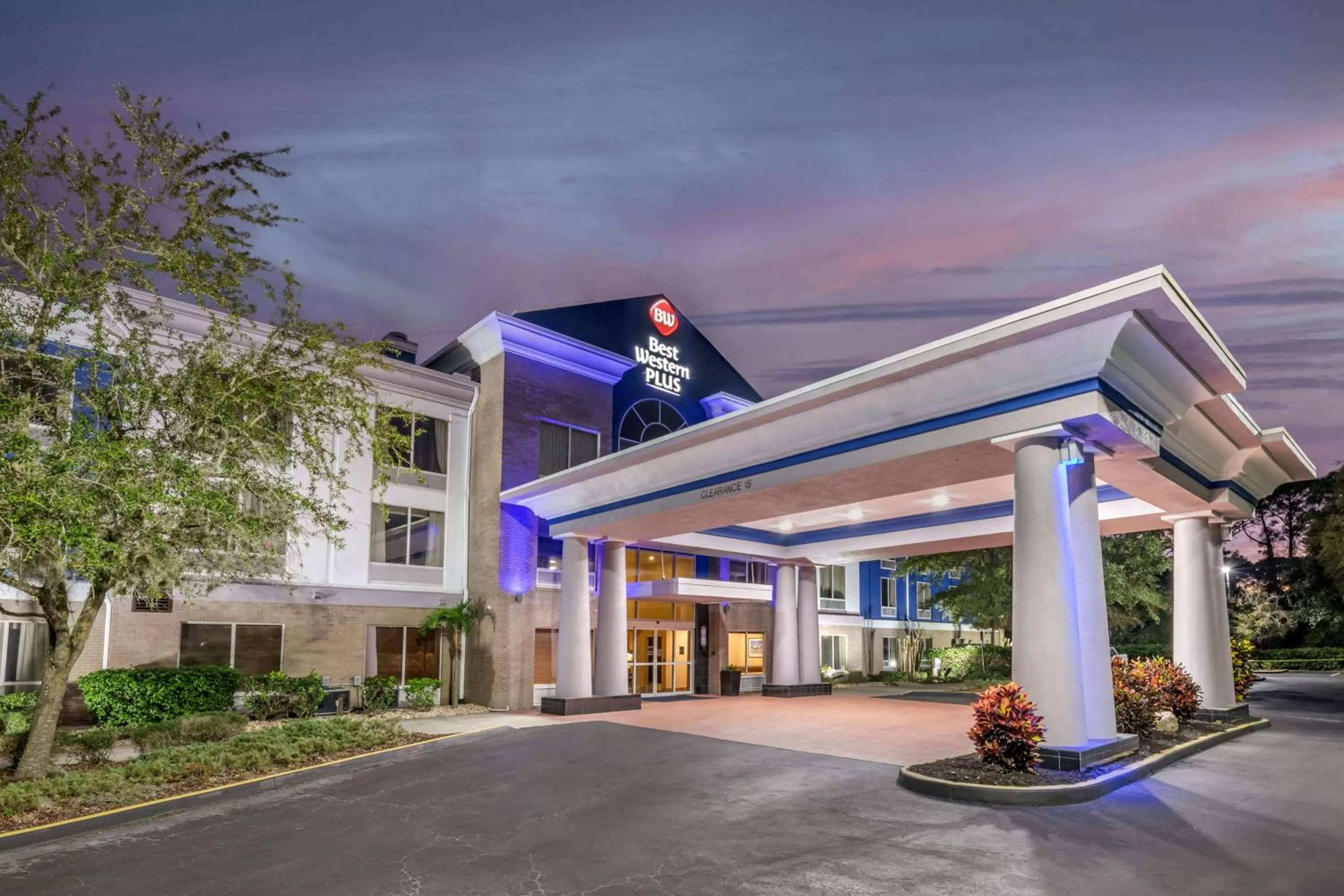 Property building in Best Western Plus Flagler Beach Area Inn & Suites