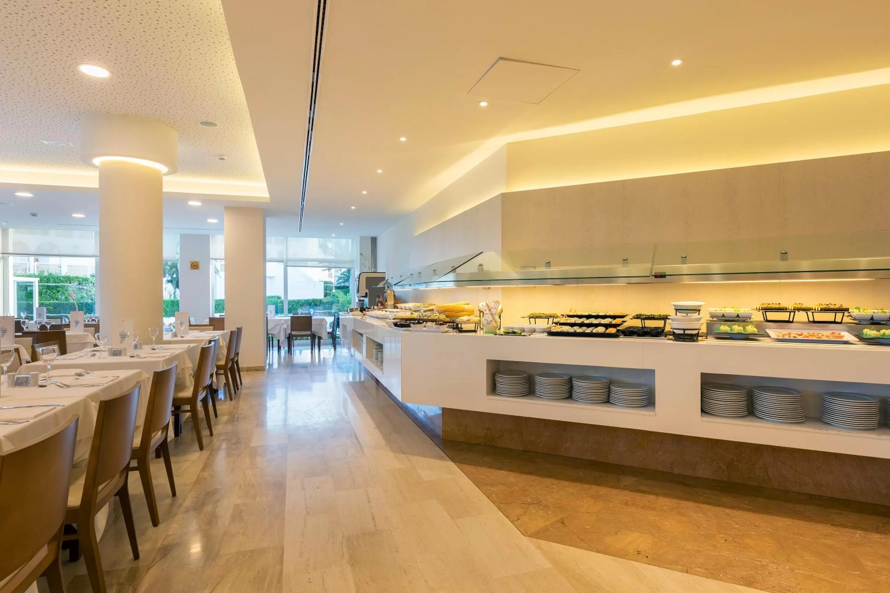 Restaurant/places to eat in Hipotels Dunas Aparthotel