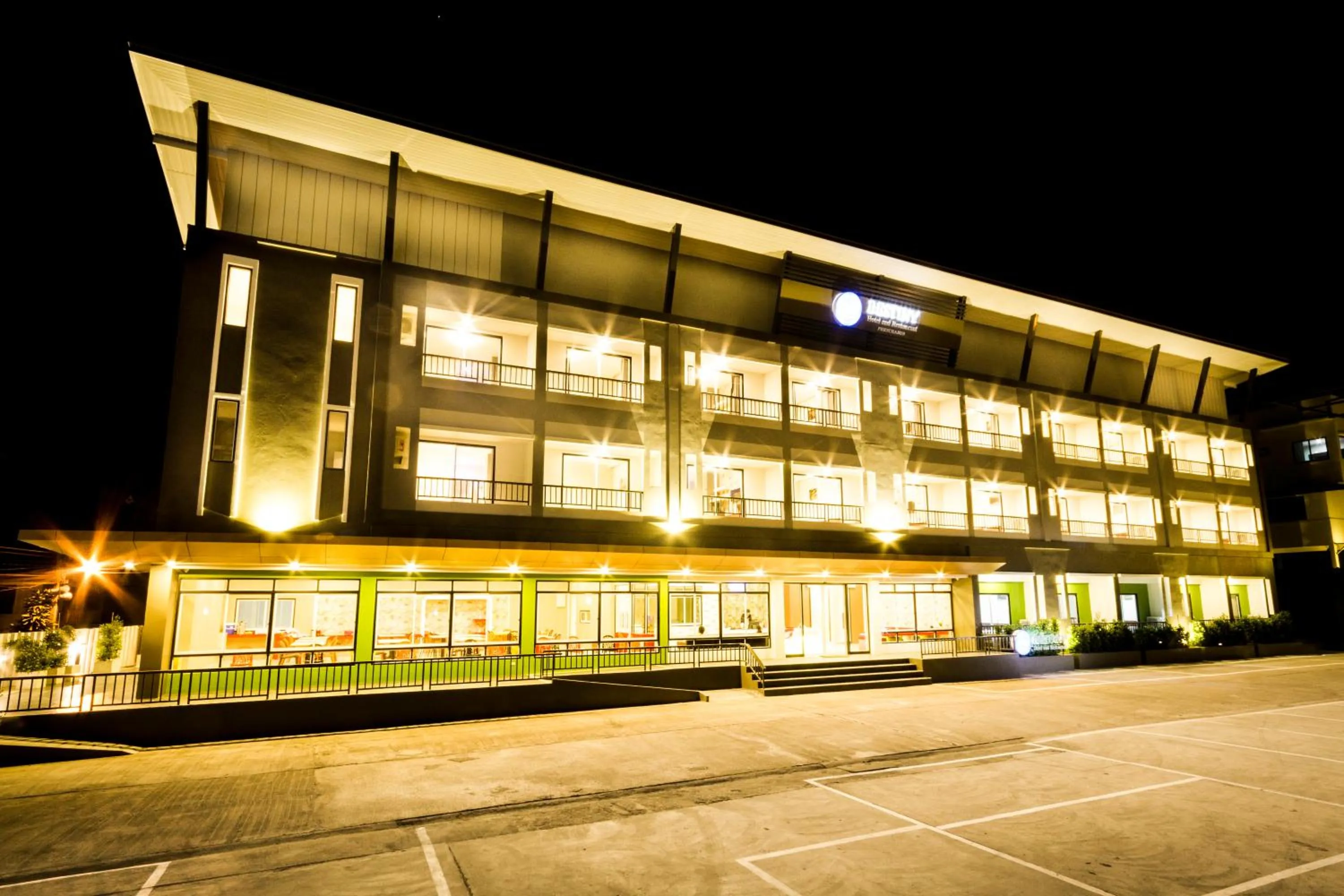 Property building in Bestiny Hotel & Restaurant Phetchabun