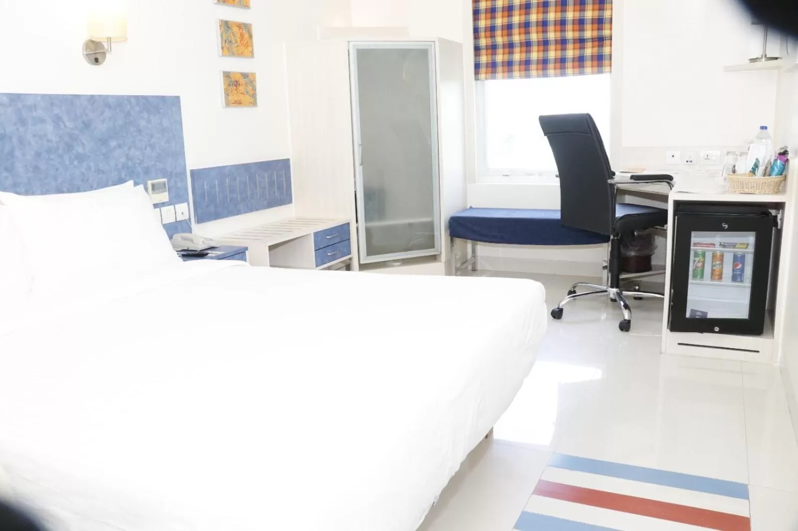 Bedroom, Bed in Hometel Chandigarh