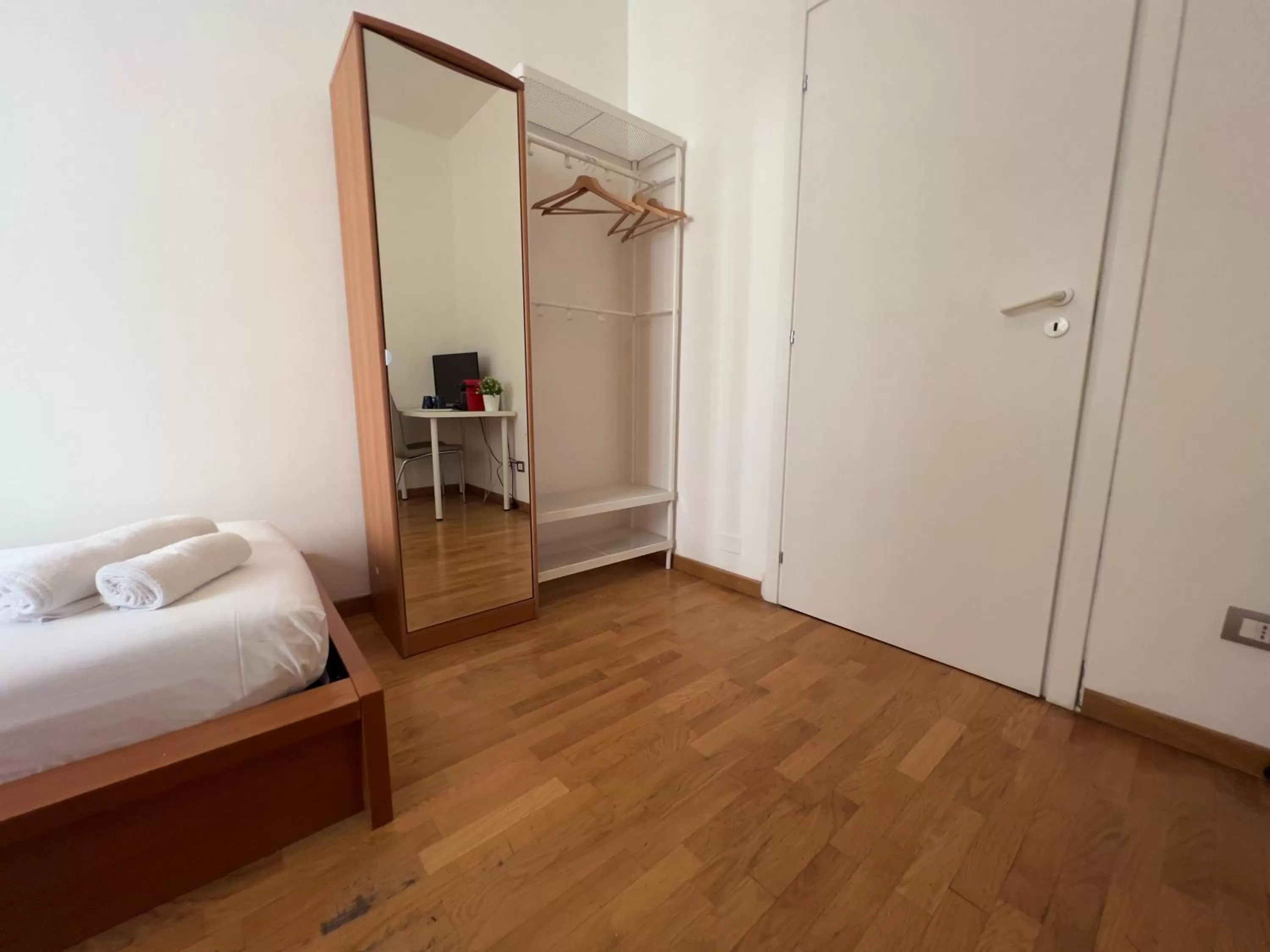 APPARTME Guest House Seveso 40