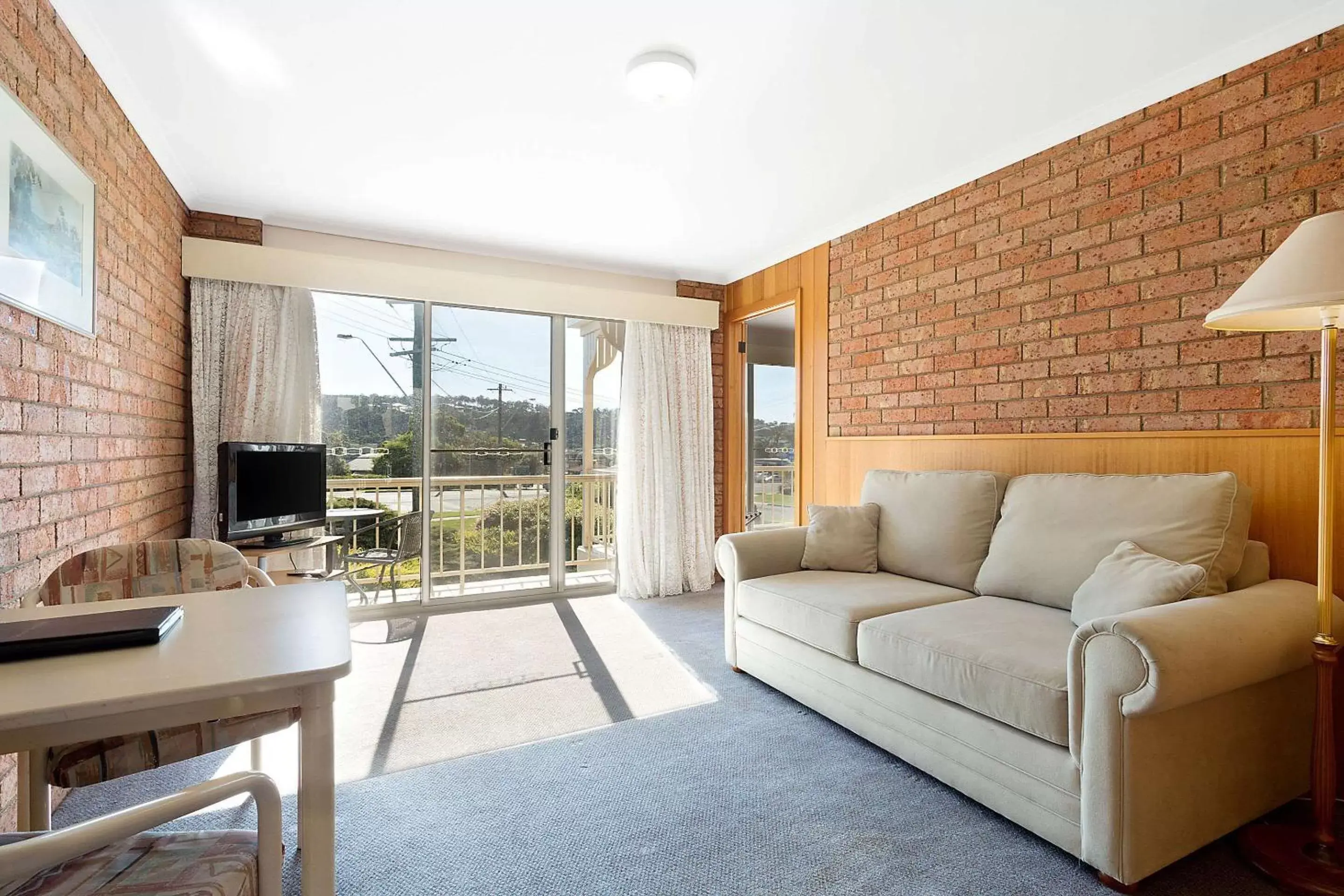 King Suite in Comfort Inn Merimbula King Suite in Comfort Inn Merimbula