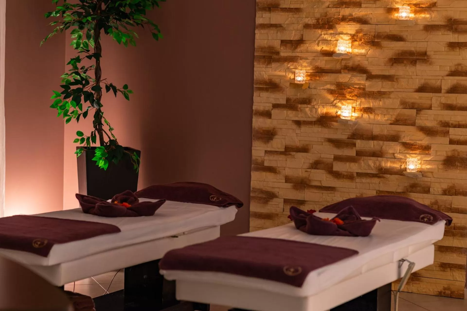 Massage, Bed in Willa Port