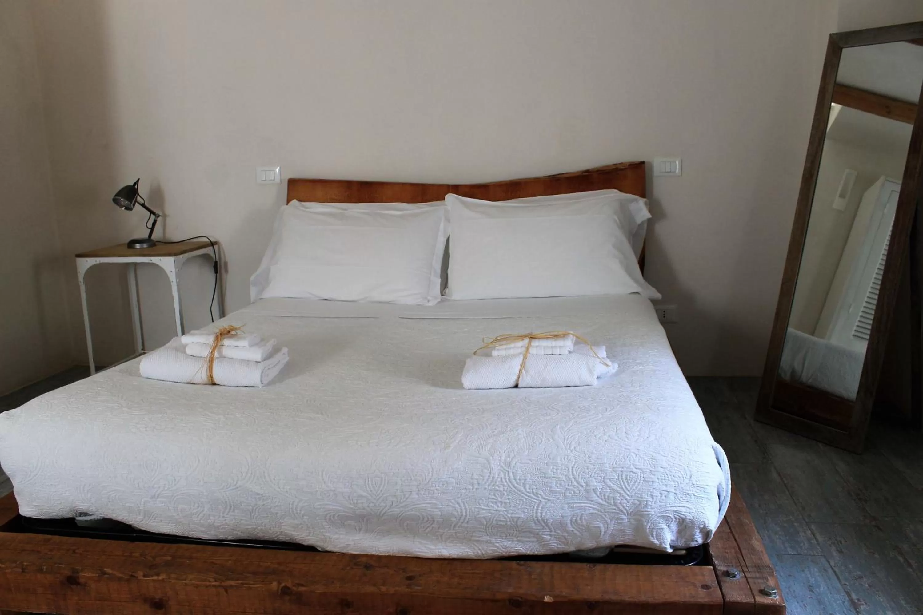 Bedroom, Bed in Dei Serafini