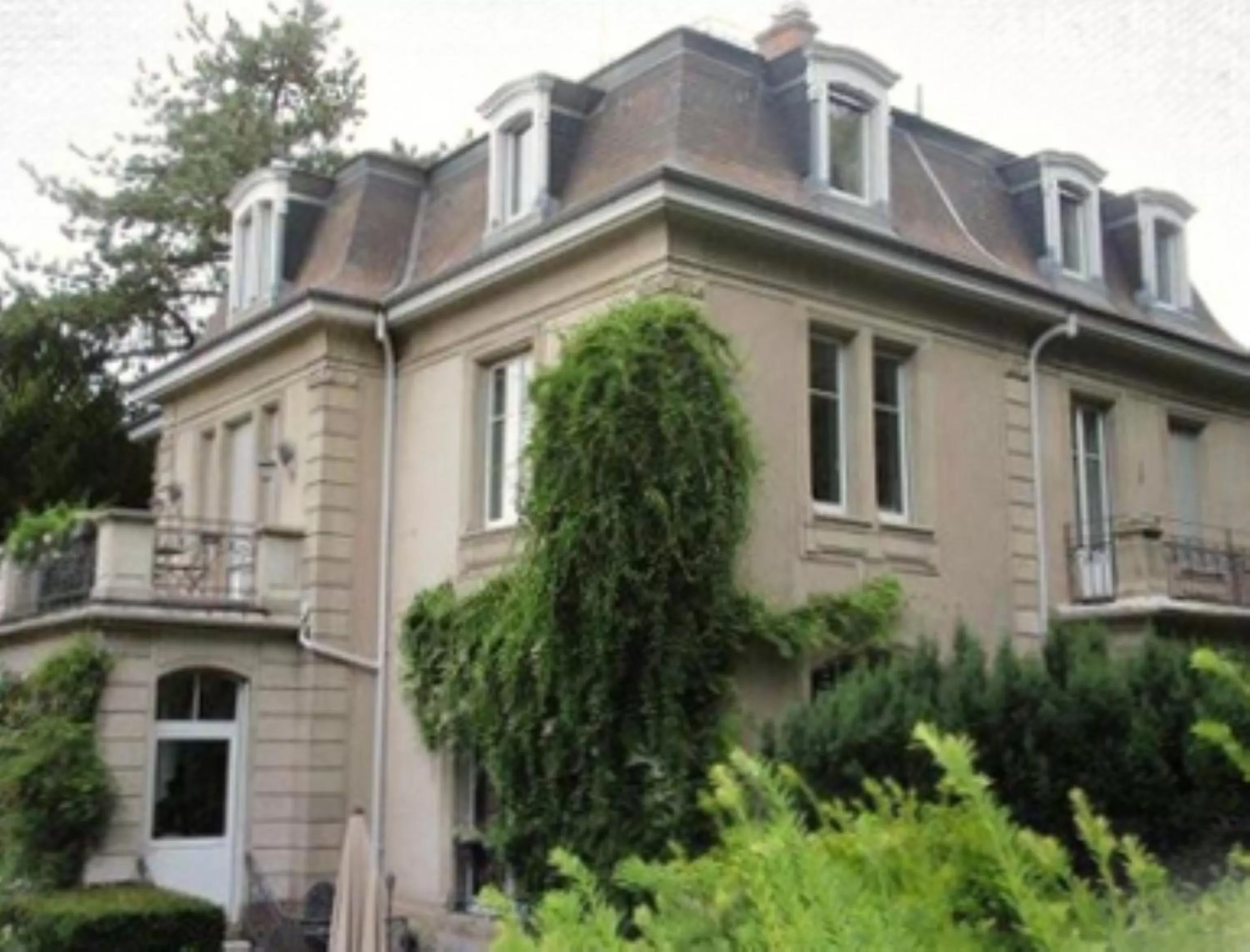Facade/entrance, Property Building in Peonia at Home - Maison d'hôtes d'exception