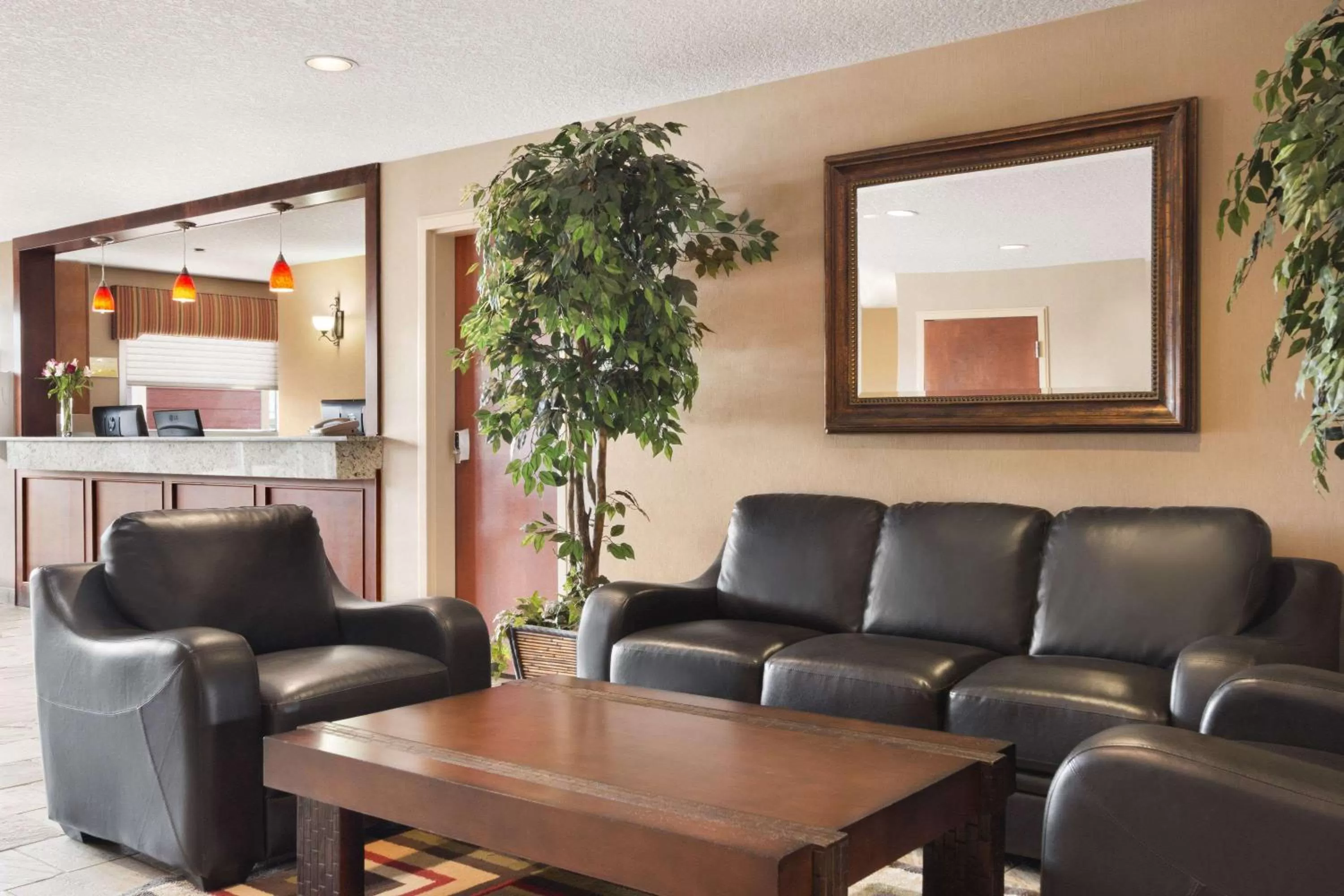 Lobby or reception in Days Inn & Suites by Wyndham Cochrane