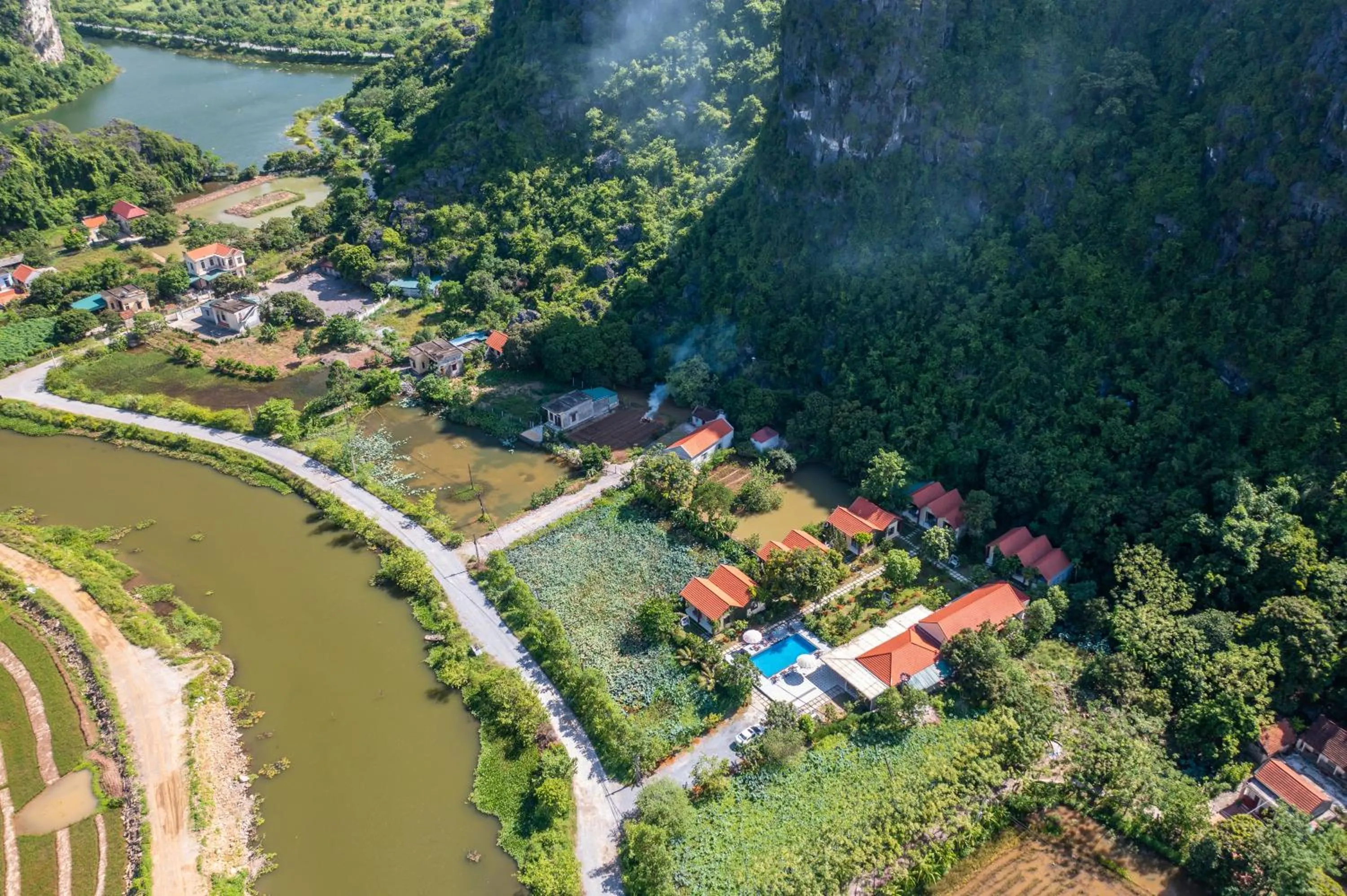 Property building in Trang An Retreat