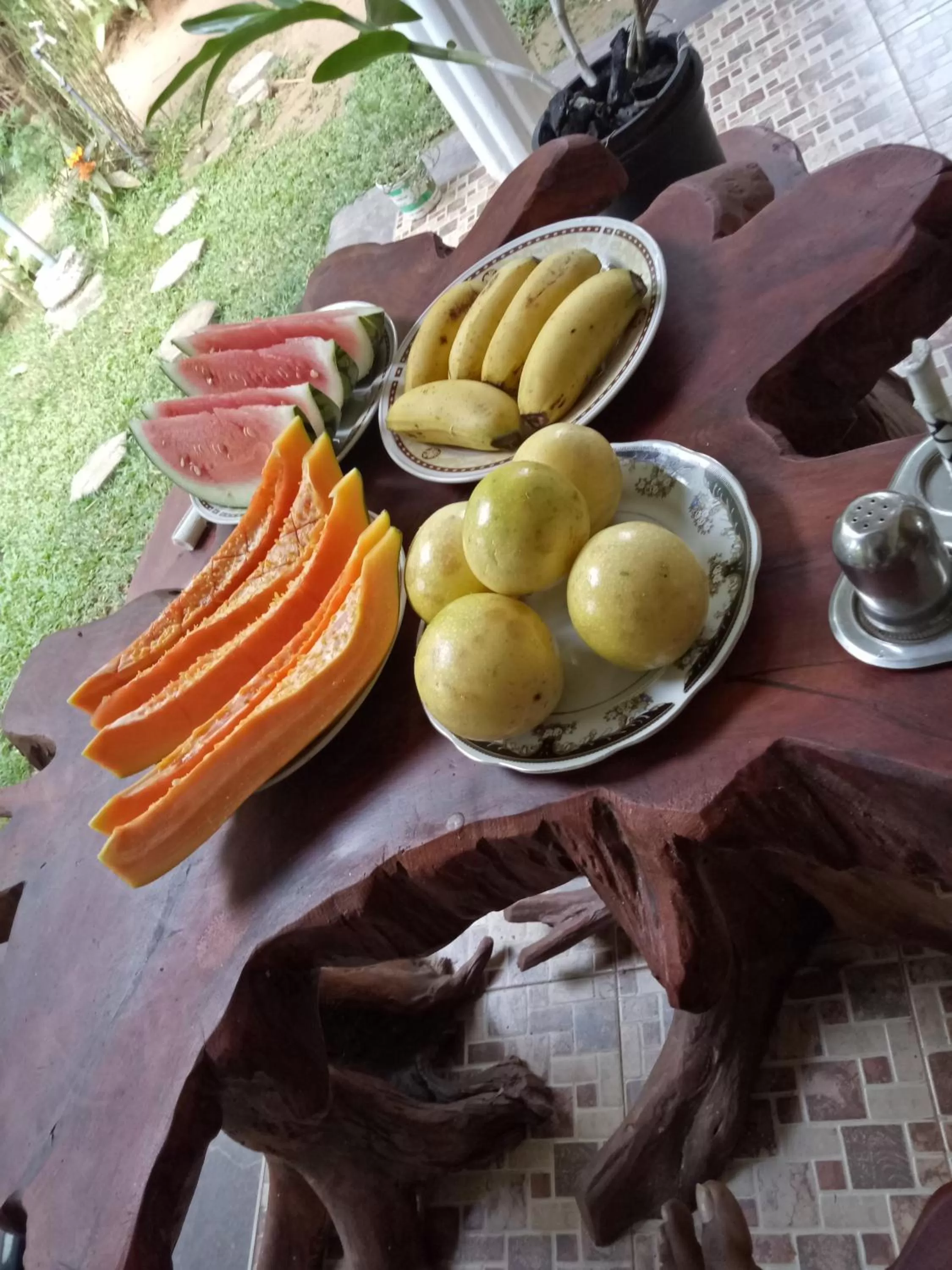 Breakfast in Kadolana Guest House