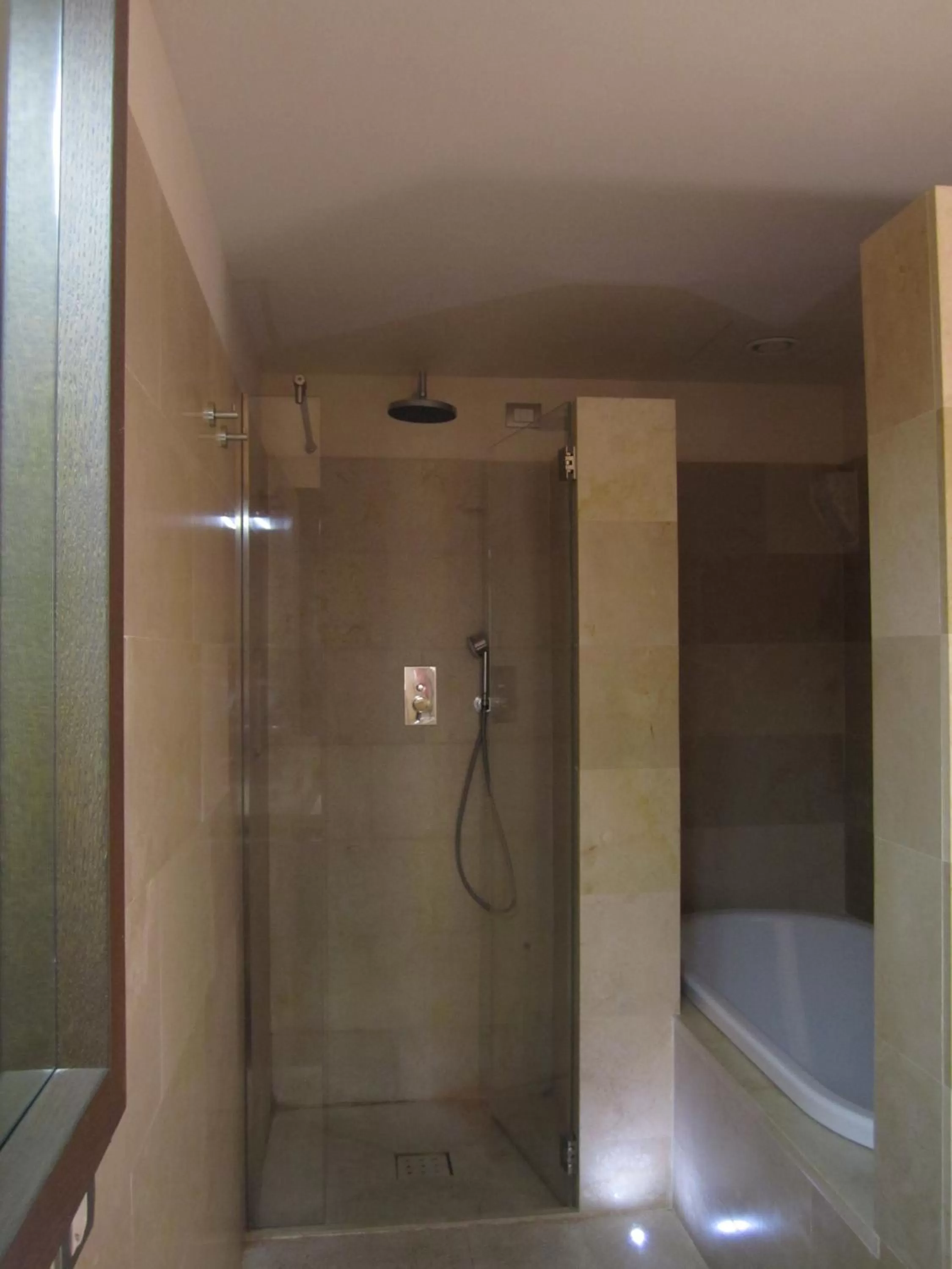 Bathroom in Maré Resort