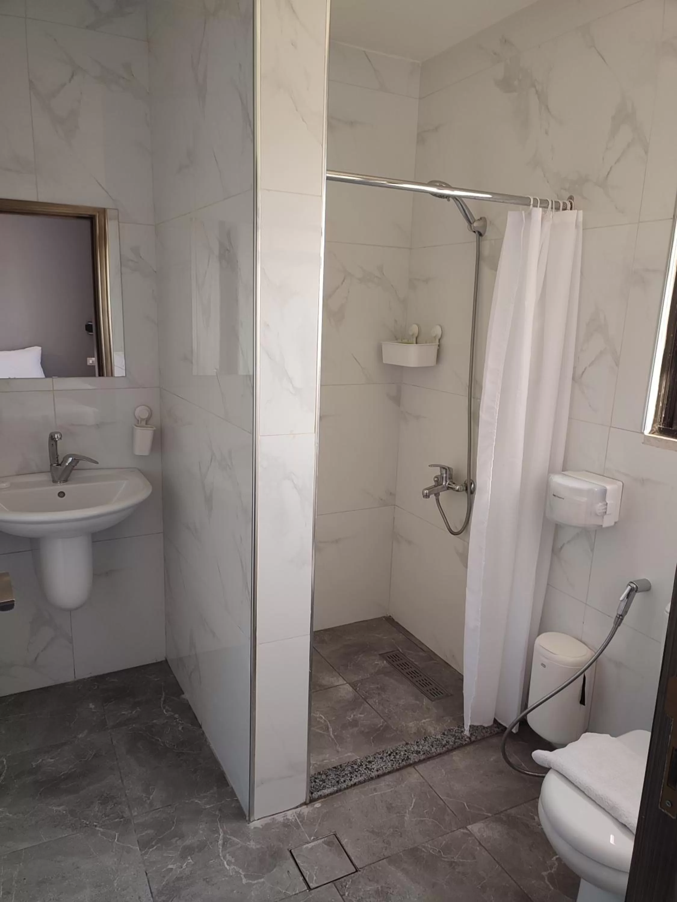 Black Iris Hotel