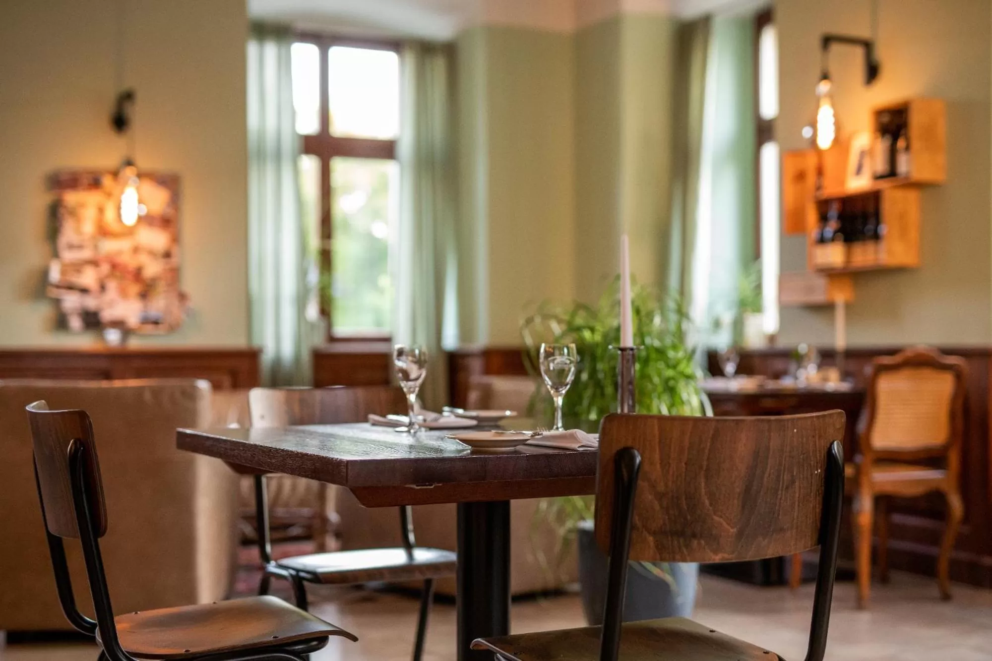 Restaurant/places to eat in Schlosshotel Bad Neustadt