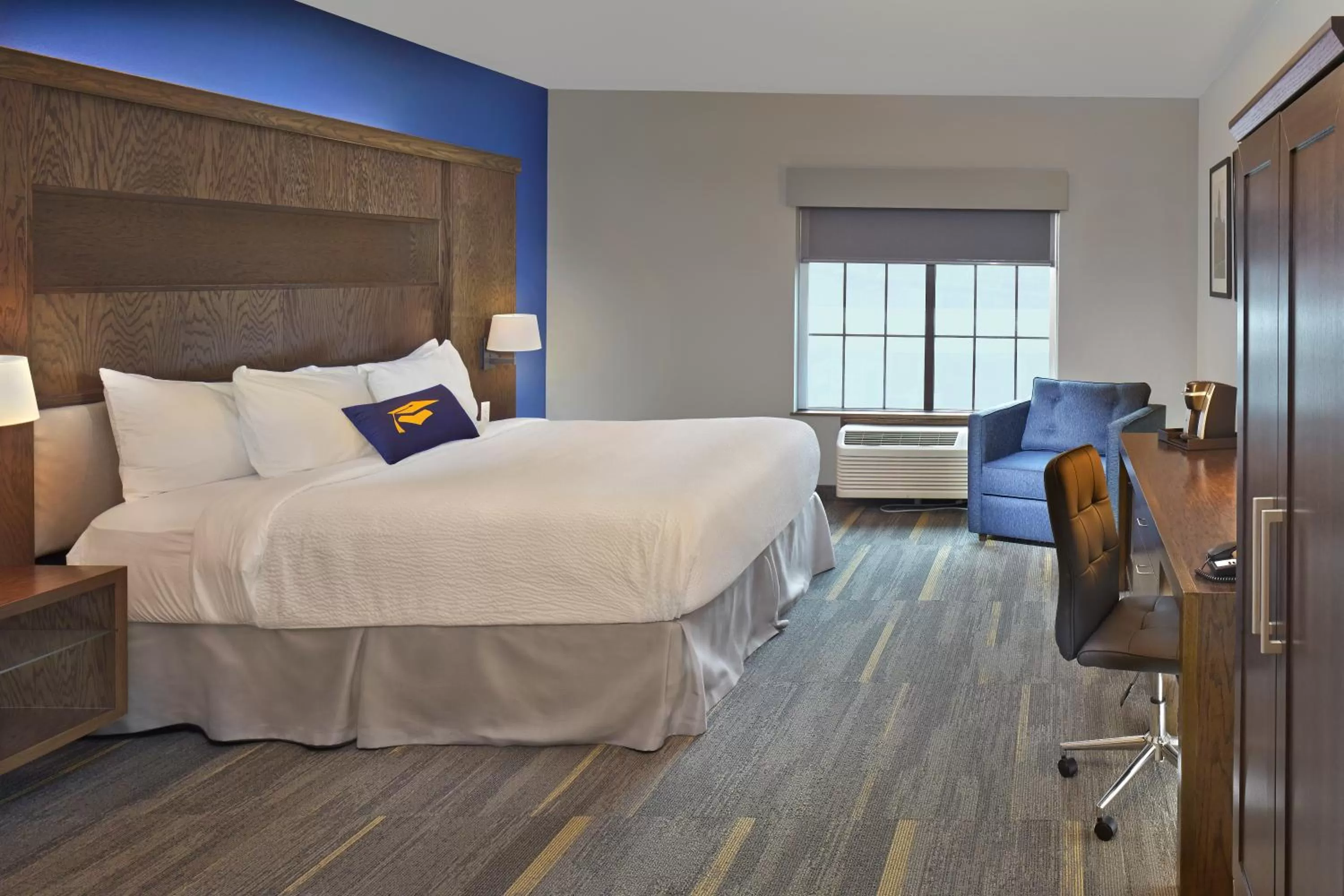 Photo of the whole room, Bed in Scholar Morgantown, Tapestry Collection by Hilton