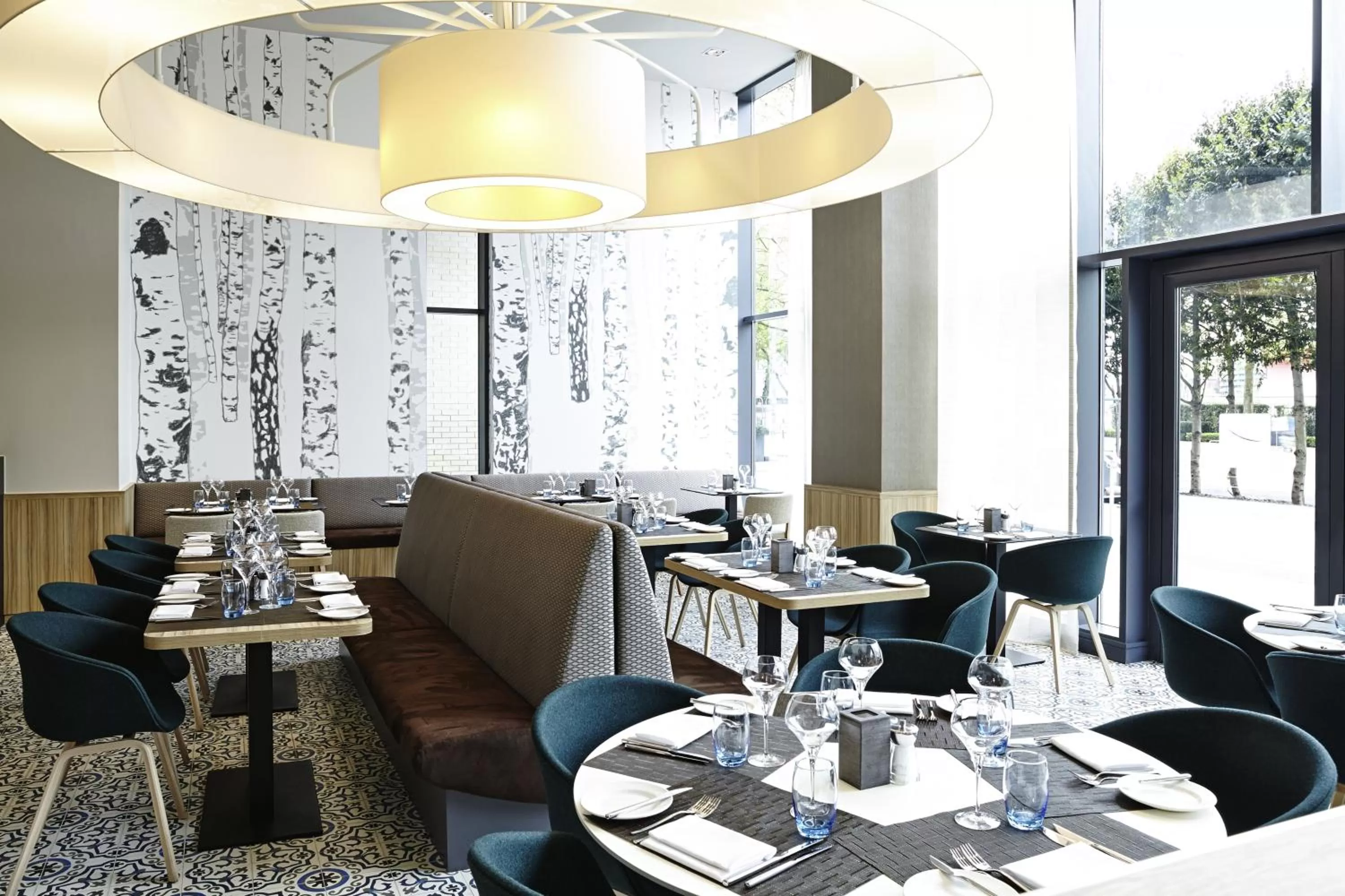 Restaurant/places to eat in Novotel London Wembley