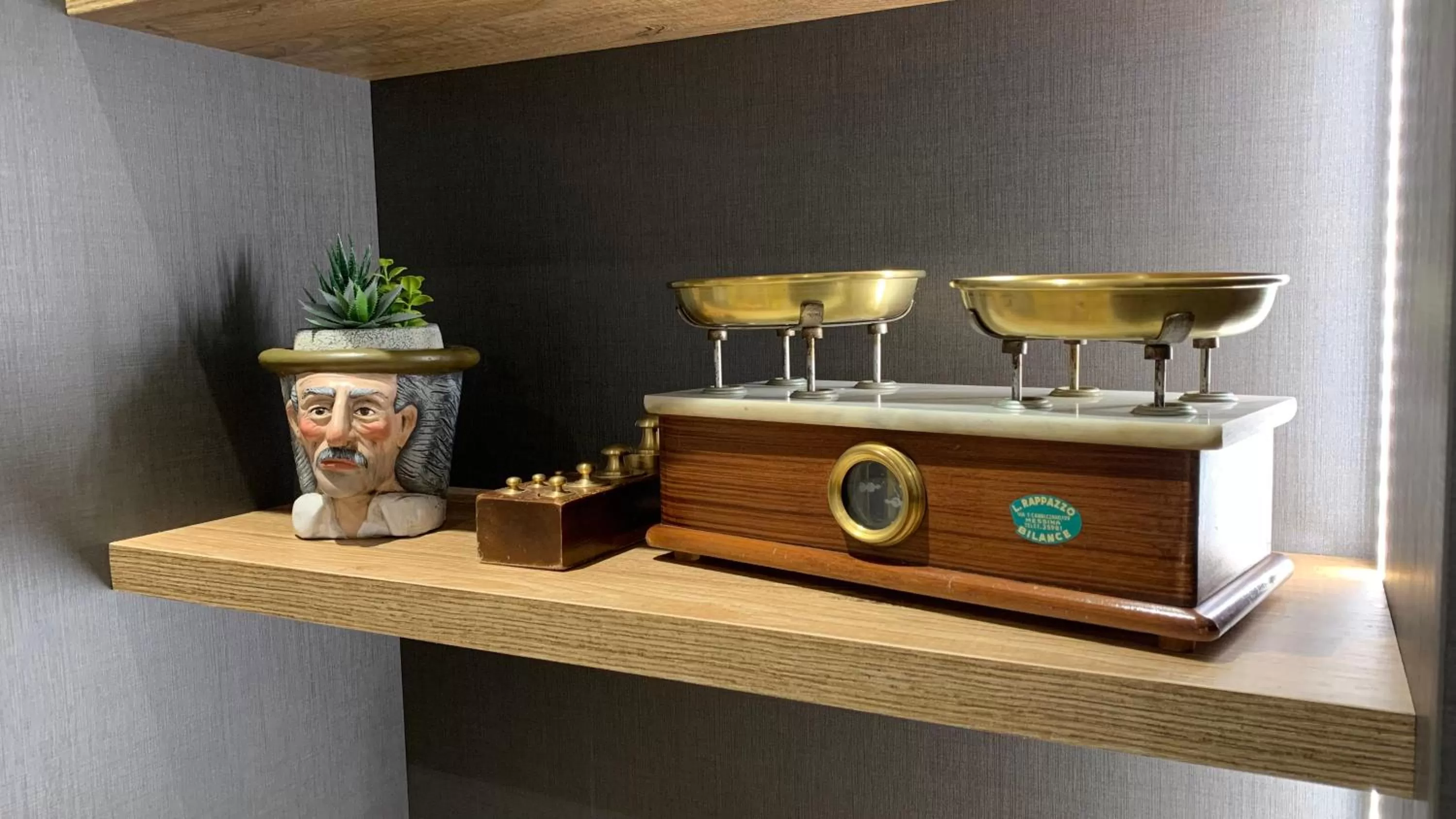 Decorative detail in B&B Casa Rubino