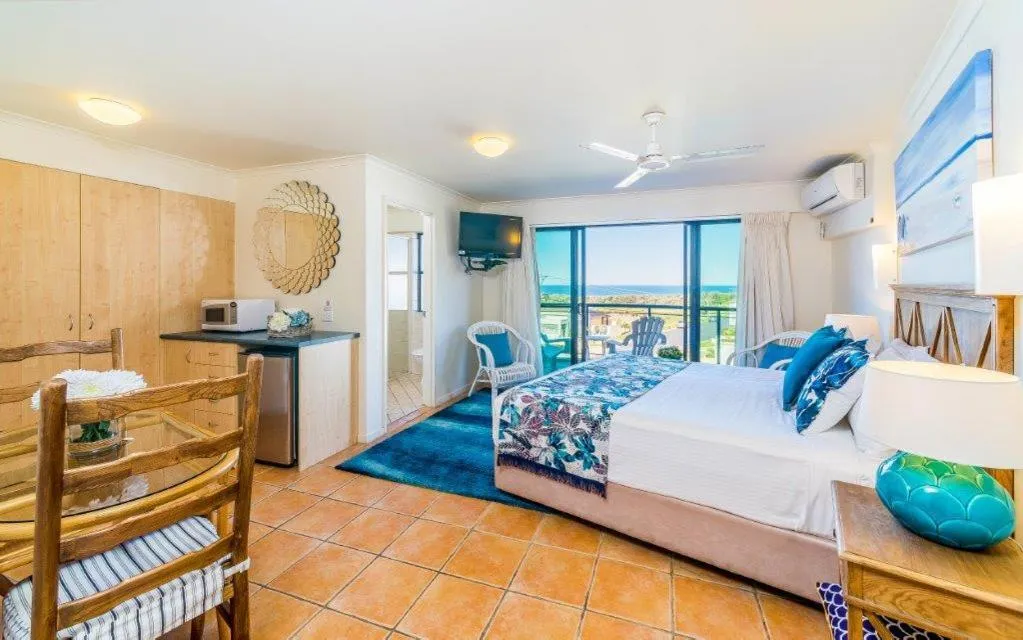 Coffee/tea facilities, Bed in The Cove Yamba