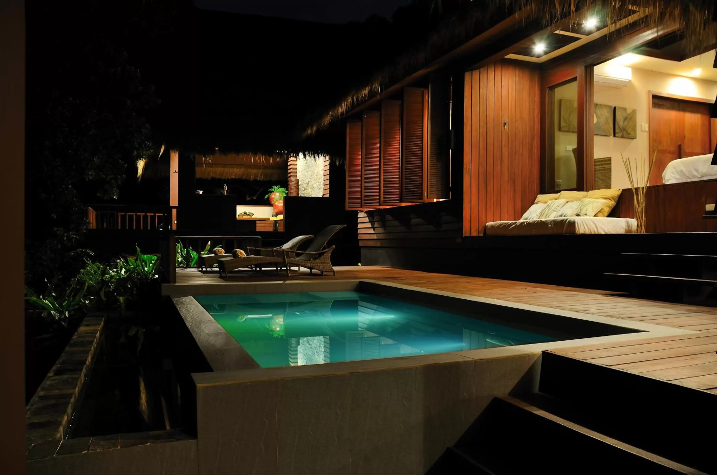 Swimming pool in Cauayan Island Resort and Spa