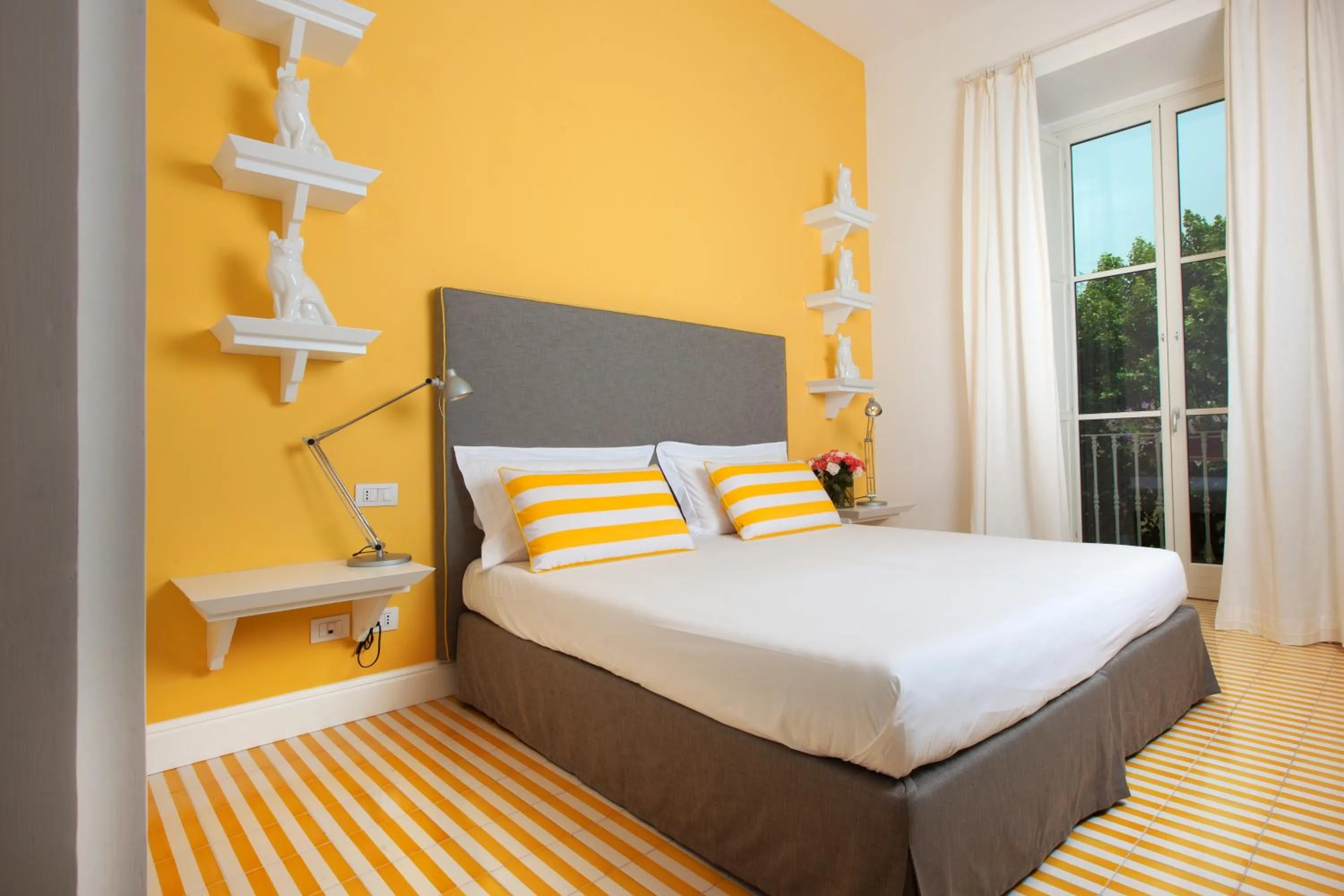 Photo of the whole room, Bed in Palazzo Jannuzzi Relais