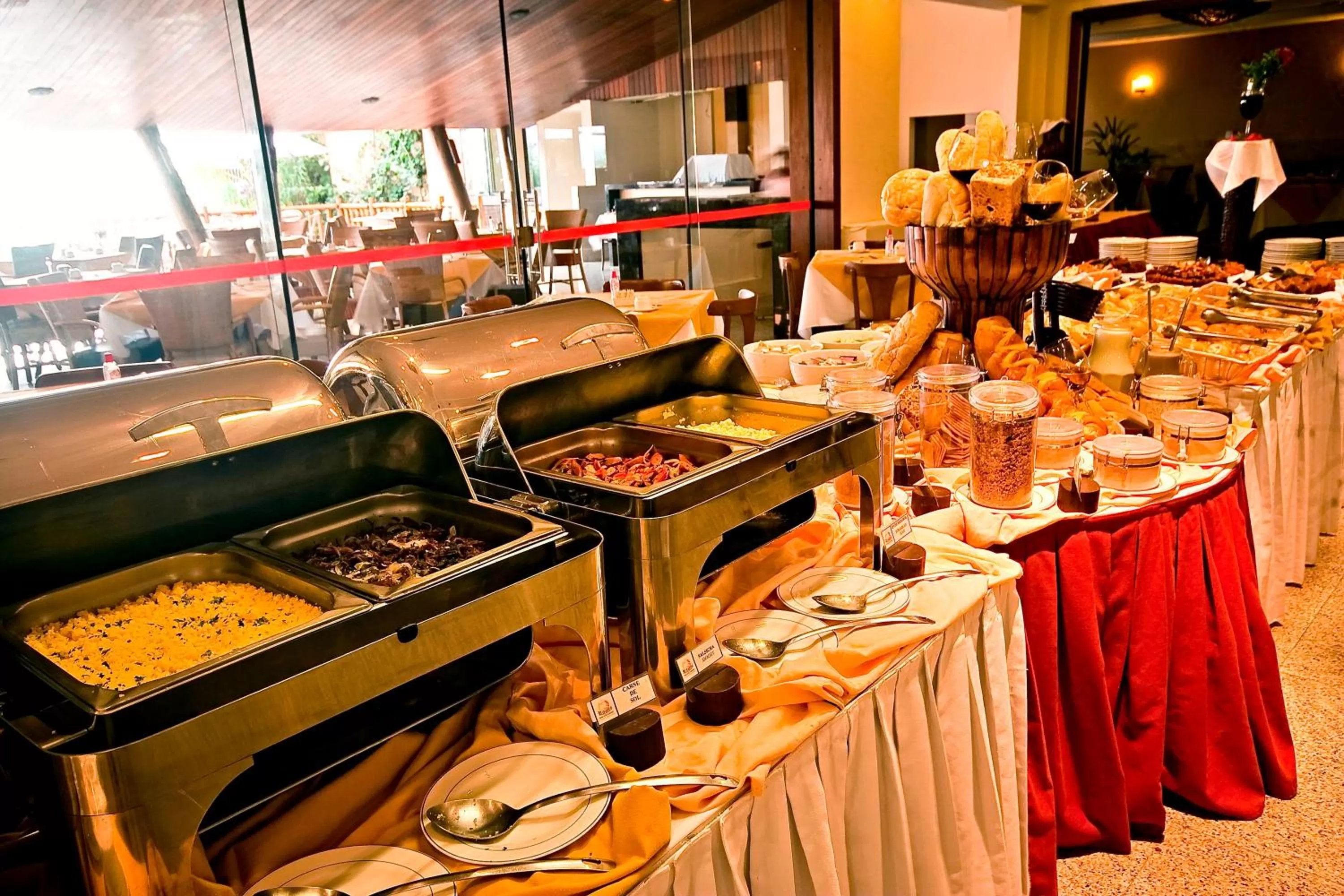 Food and drinks in Rifoles Praia Hotel e Resort