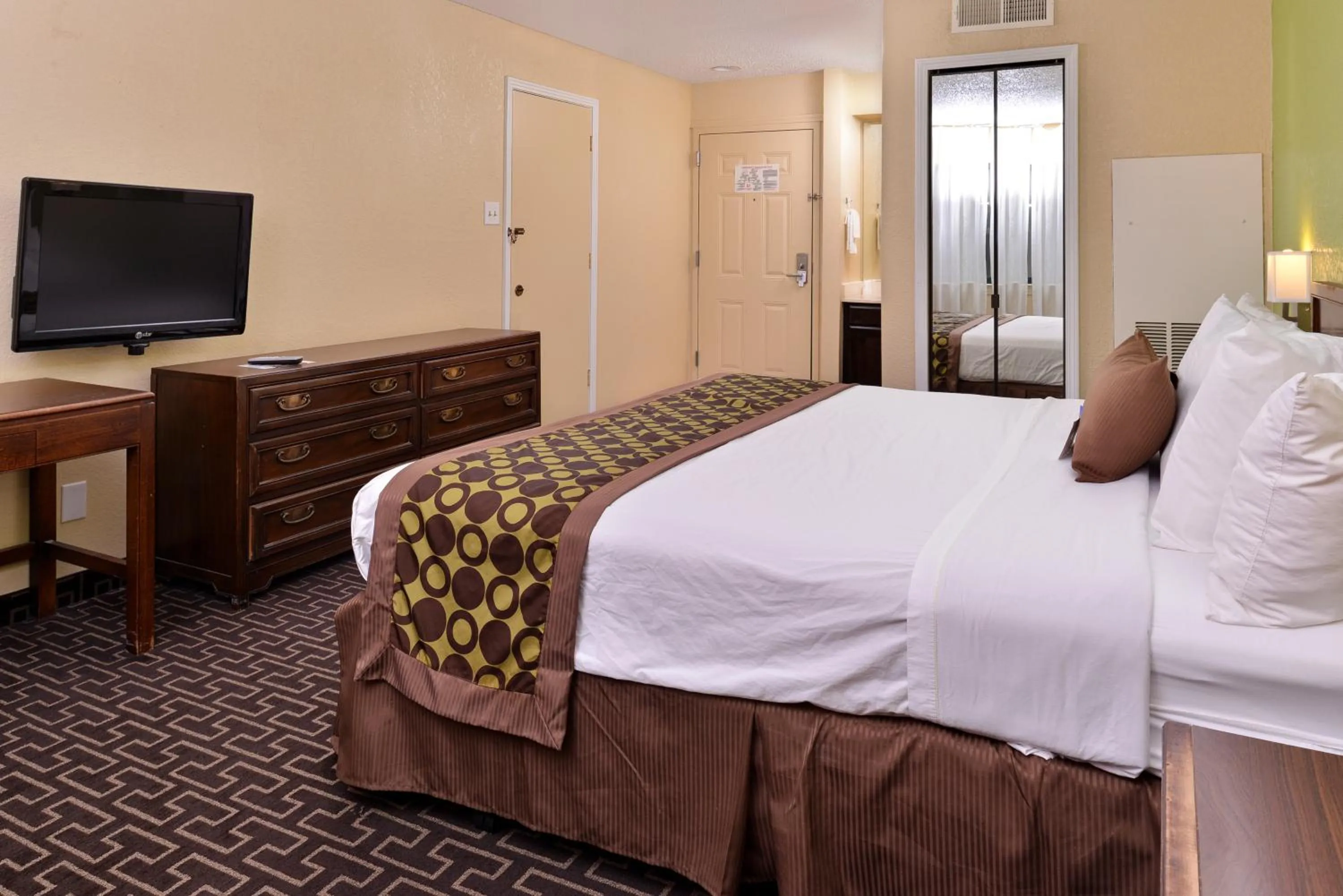 Bedroom in Americas Best Value Inn & Suites Extended Stay - Tulsa